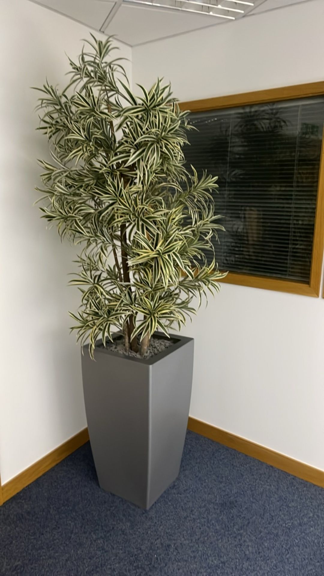 Artificial Plant - Image 3 of 3