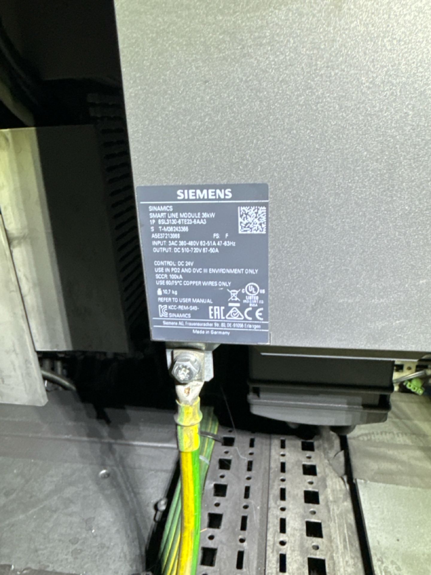 Siemens Sinamics Smart Line Module 36kW - Image 2 of 4