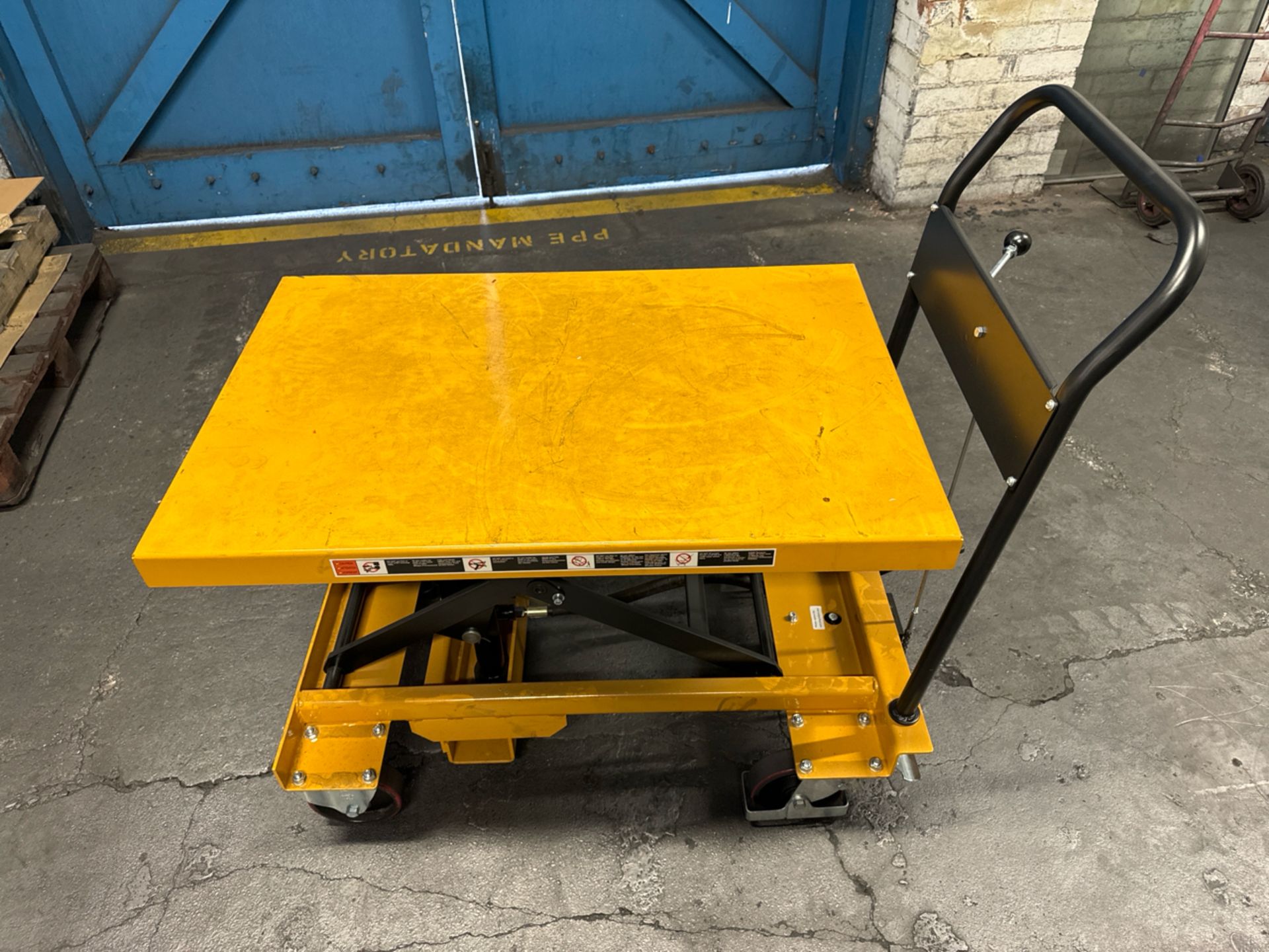 500kg capacity lifting table - Image 3 of 5