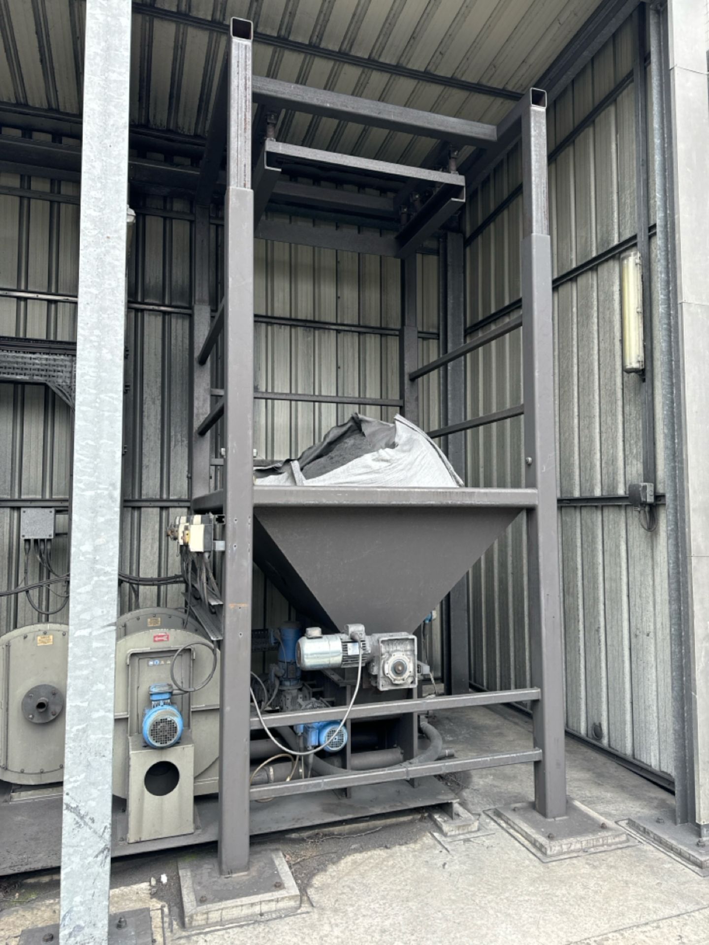 Dust Extraction Hopper - Bild 2 aus 10