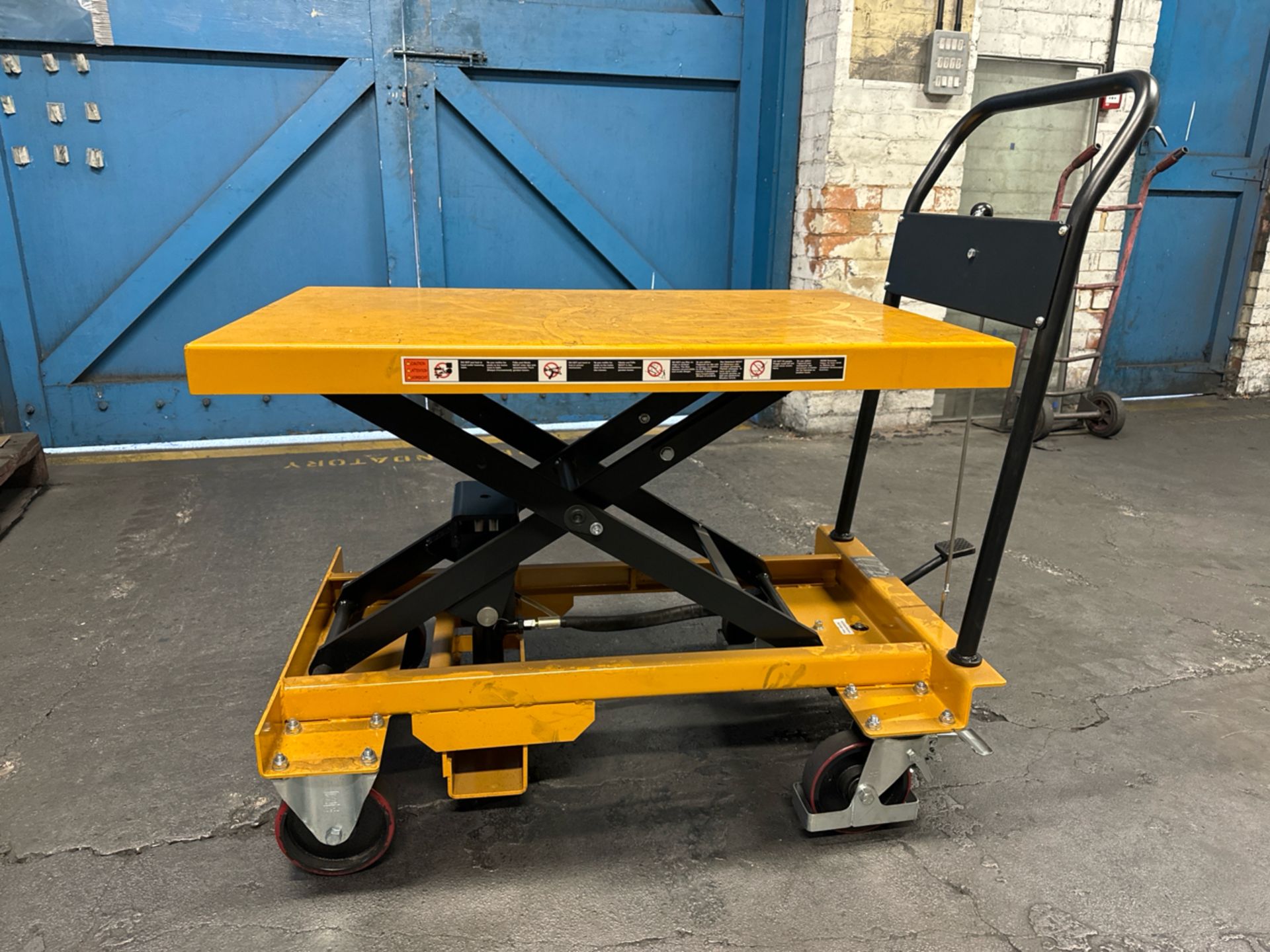 500kg capacity lifting table