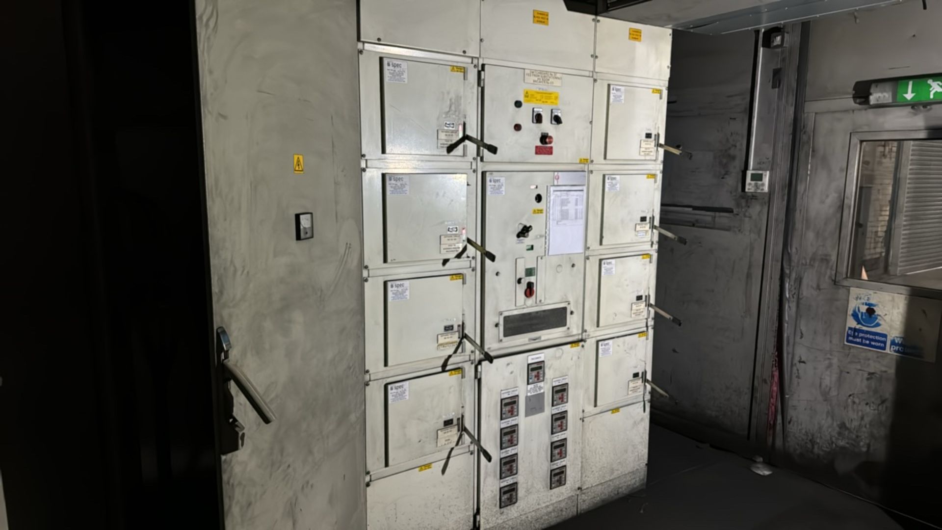 Low Voltage Switchgear Distrubution