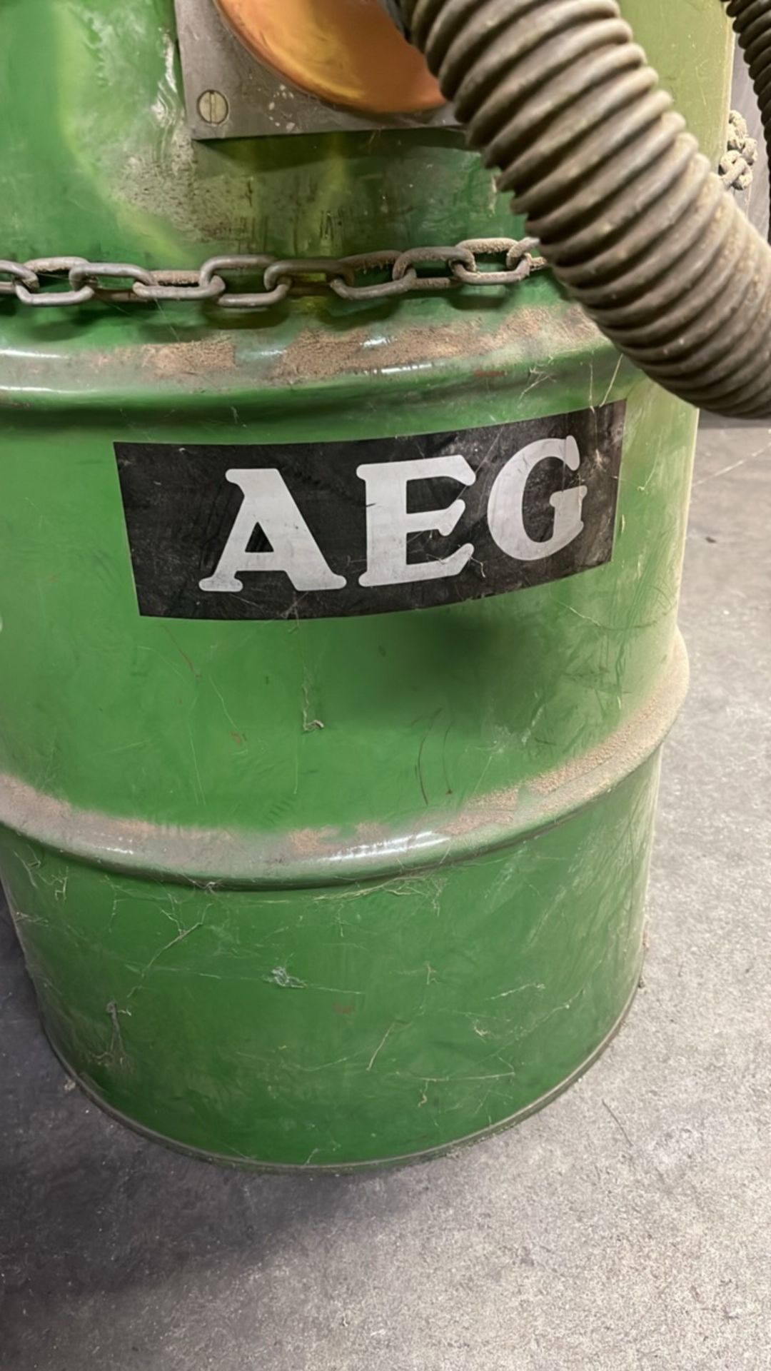 AEG Twin Motor Fine Filter Dust Extractor 240v - Bild 2 aus 6