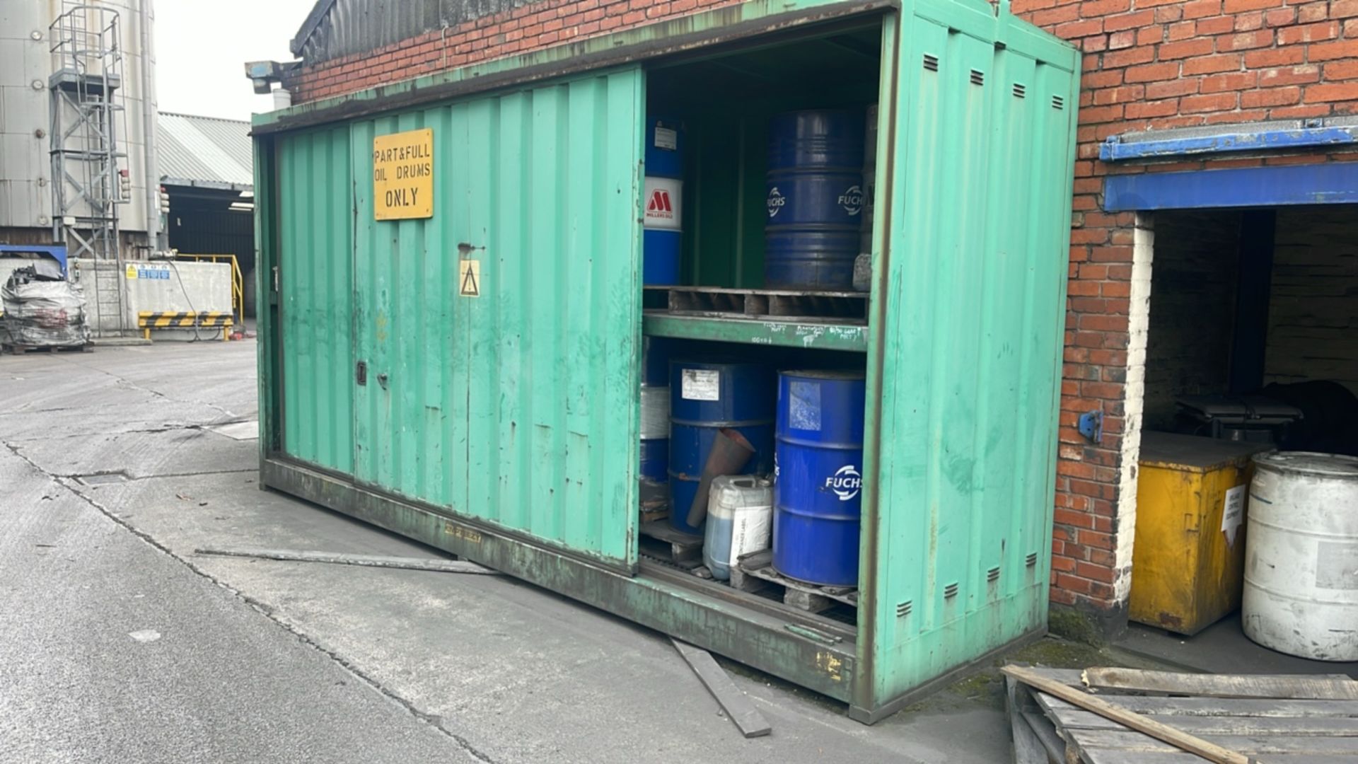 Bunded Lockable Storage Hazchem/Oil store - Image 2 of 6