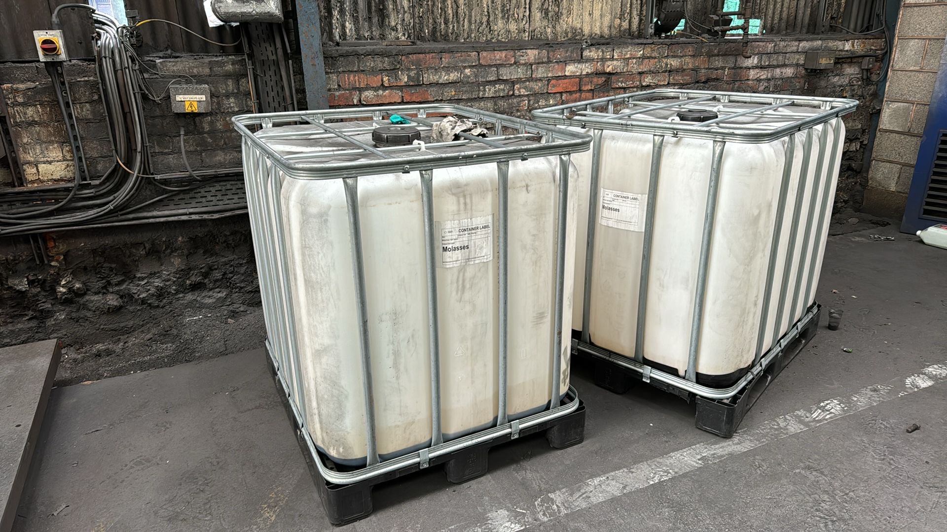 2 x IBC Containers - Image 2 of 5