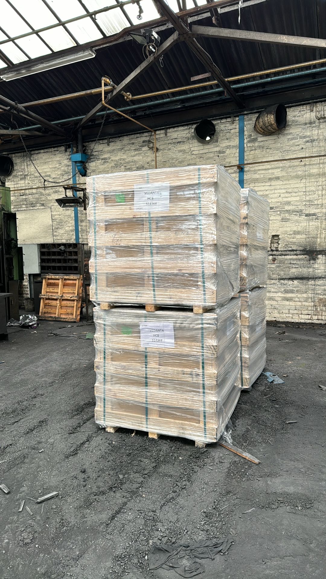 4 x pallets of HCB - Ramming Paste - Image 2 of 4