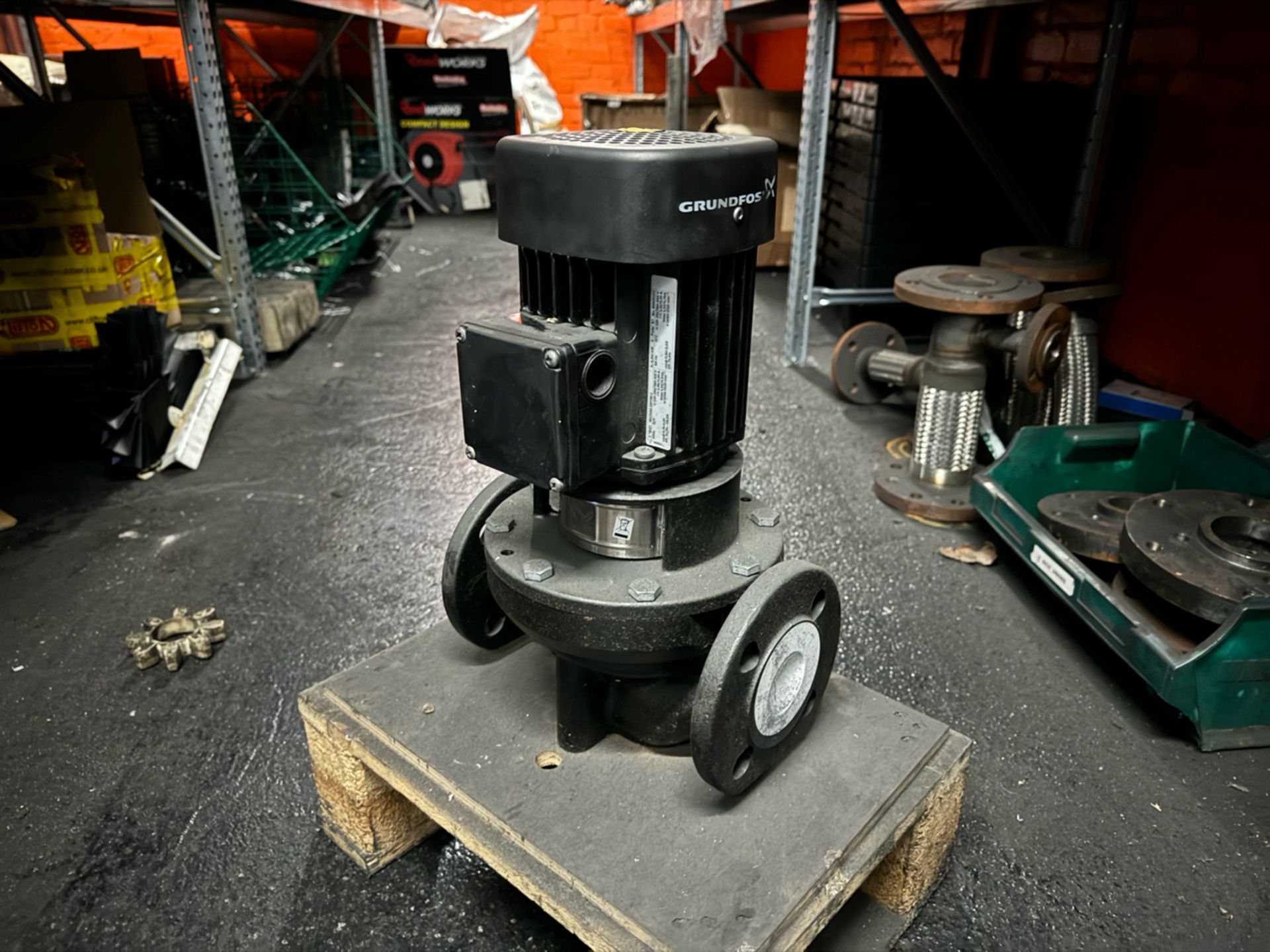 Grundfos 40-60/4 A-F-A-BQQE Pump