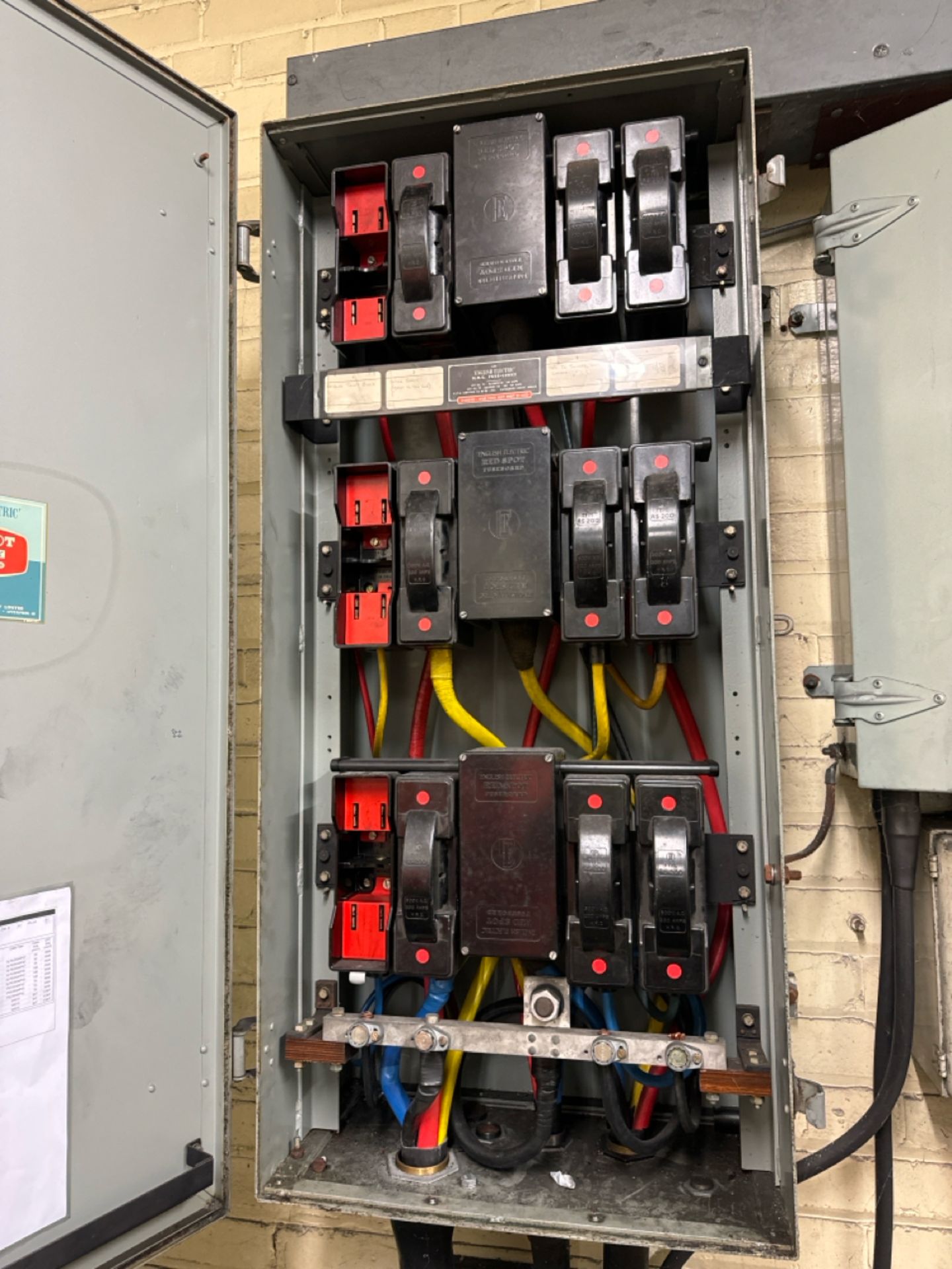 Red Spot - Heavy Duty Fuse Board - Image 4 of 6