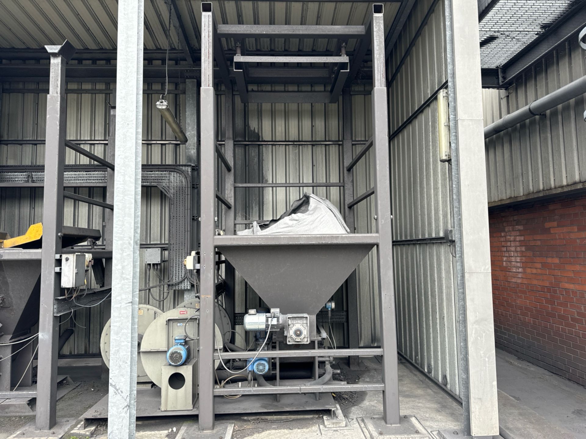 Dust Extraction Hopper