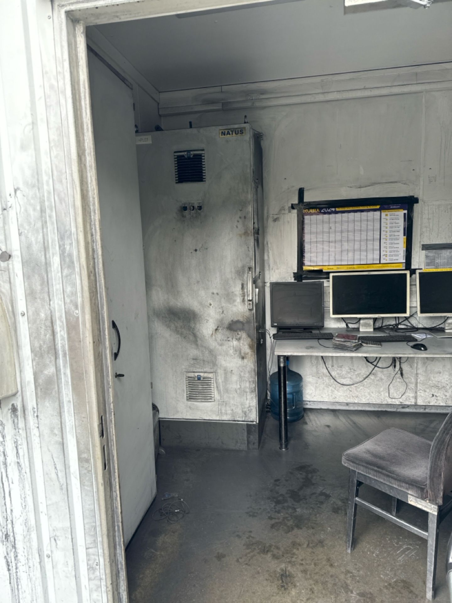Air conditioned Raised Mobile Office / Cabin - Image 12 of 19