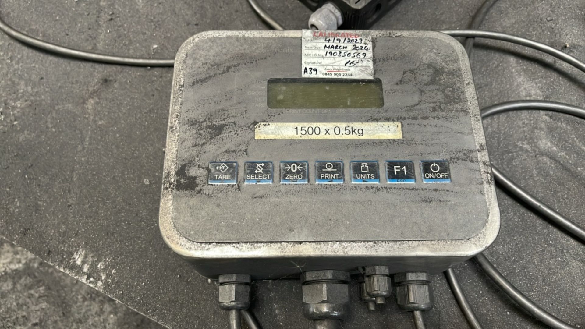 Industrial Scales 1500 x 0.5kg