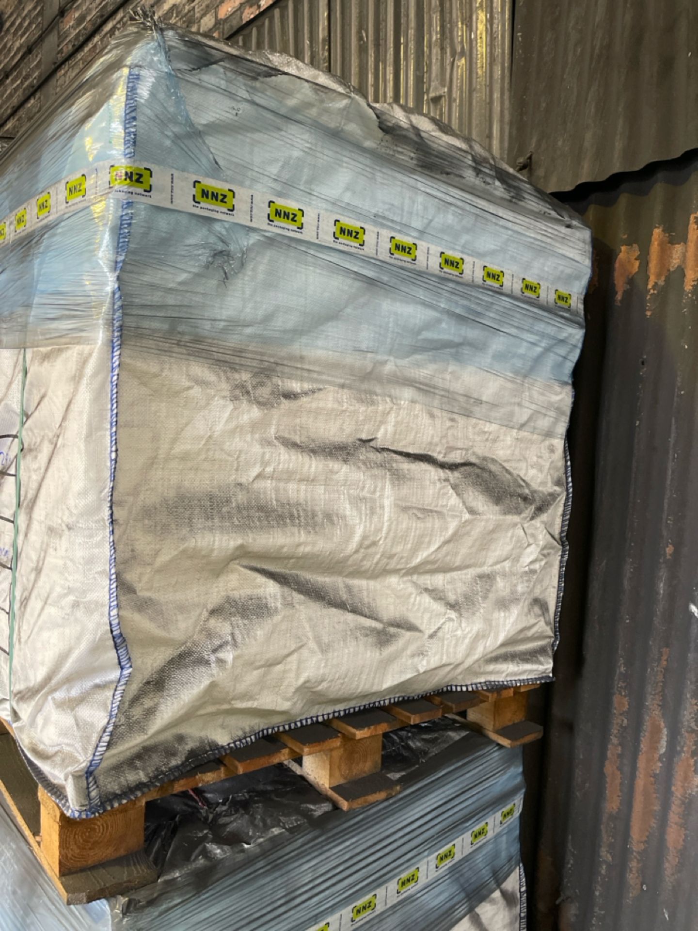 Pallet of 200 x 1 Tonne Sacks - Image 3 of 3