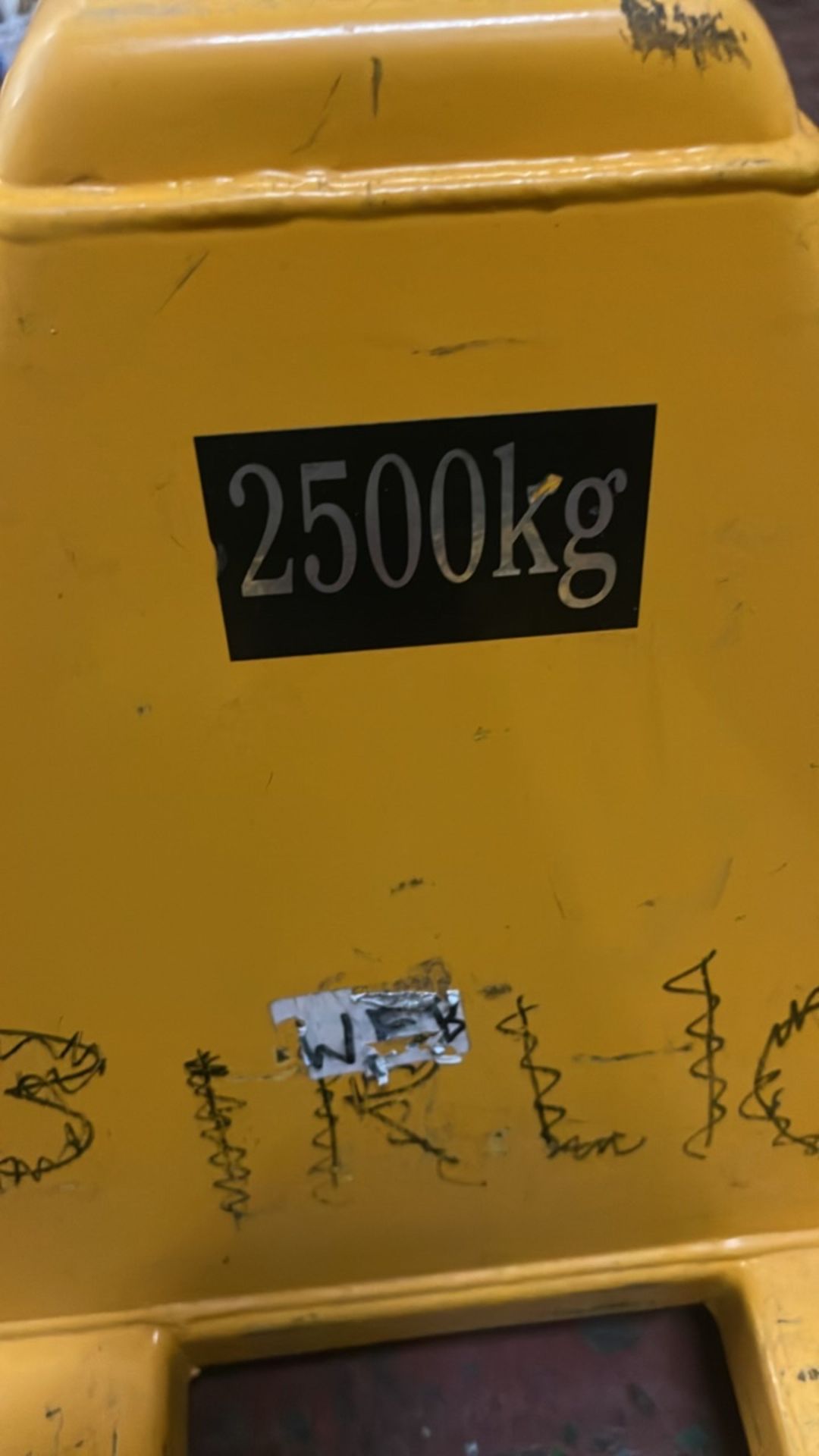 2500kg Pallet Truck - Image 2 of 5