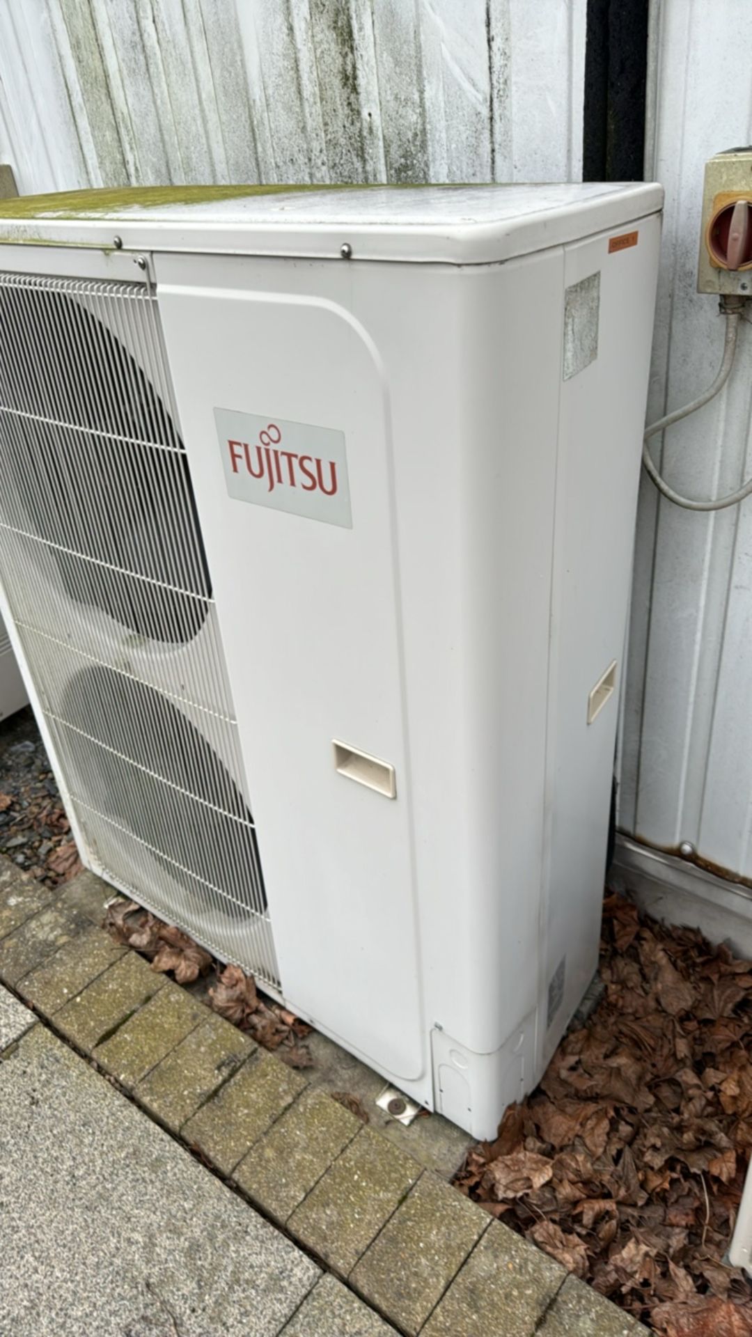 Fujitsu Air Conditoner - Image 2 of 3