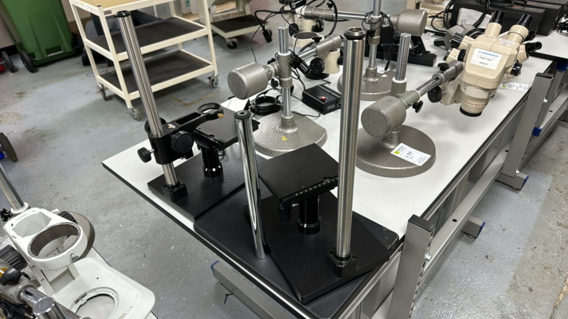Quantity Of Microscope Arms - Image 4 of 6