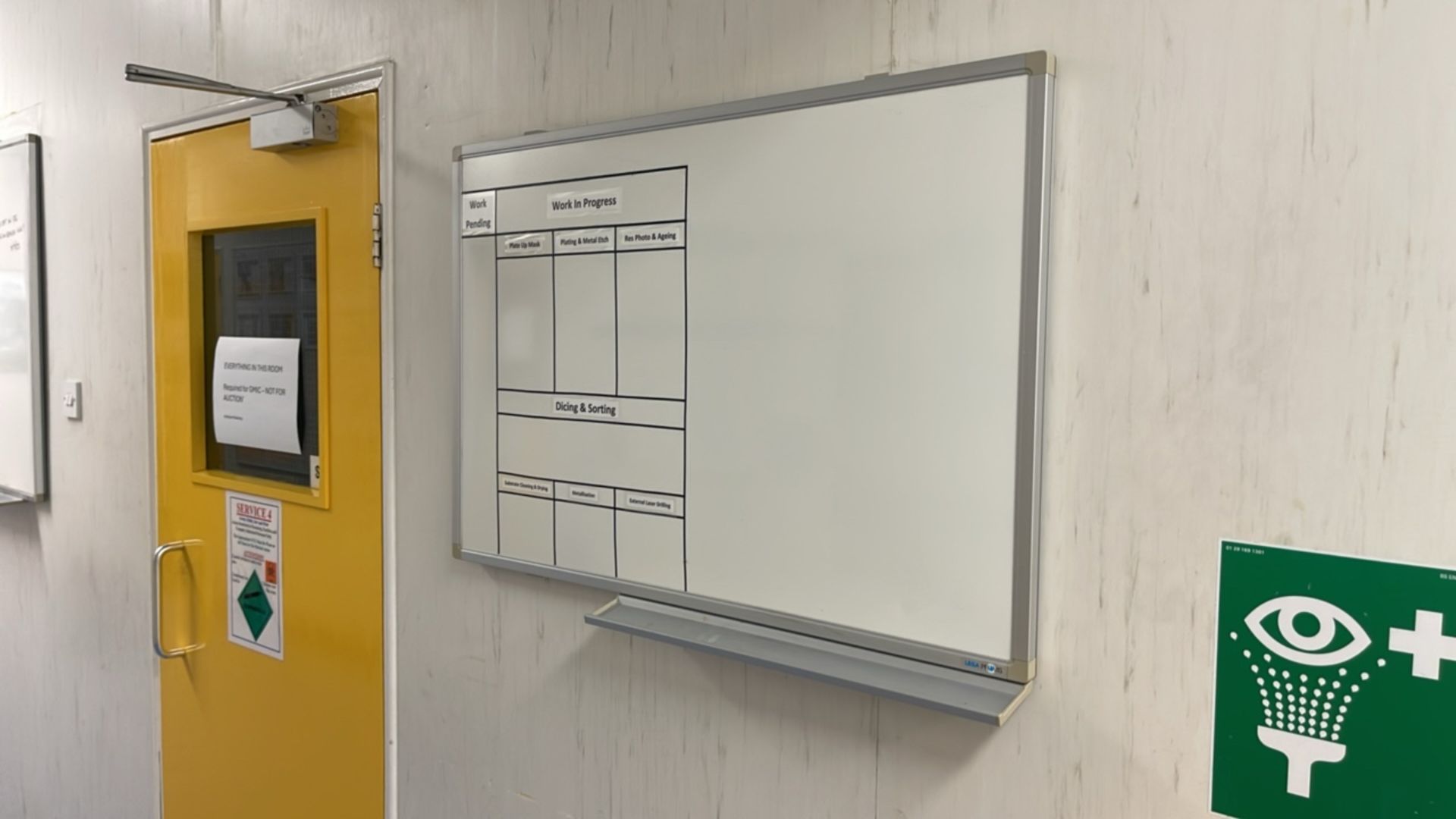 Wall Mounted White Boards x10 - Image 8 of 11