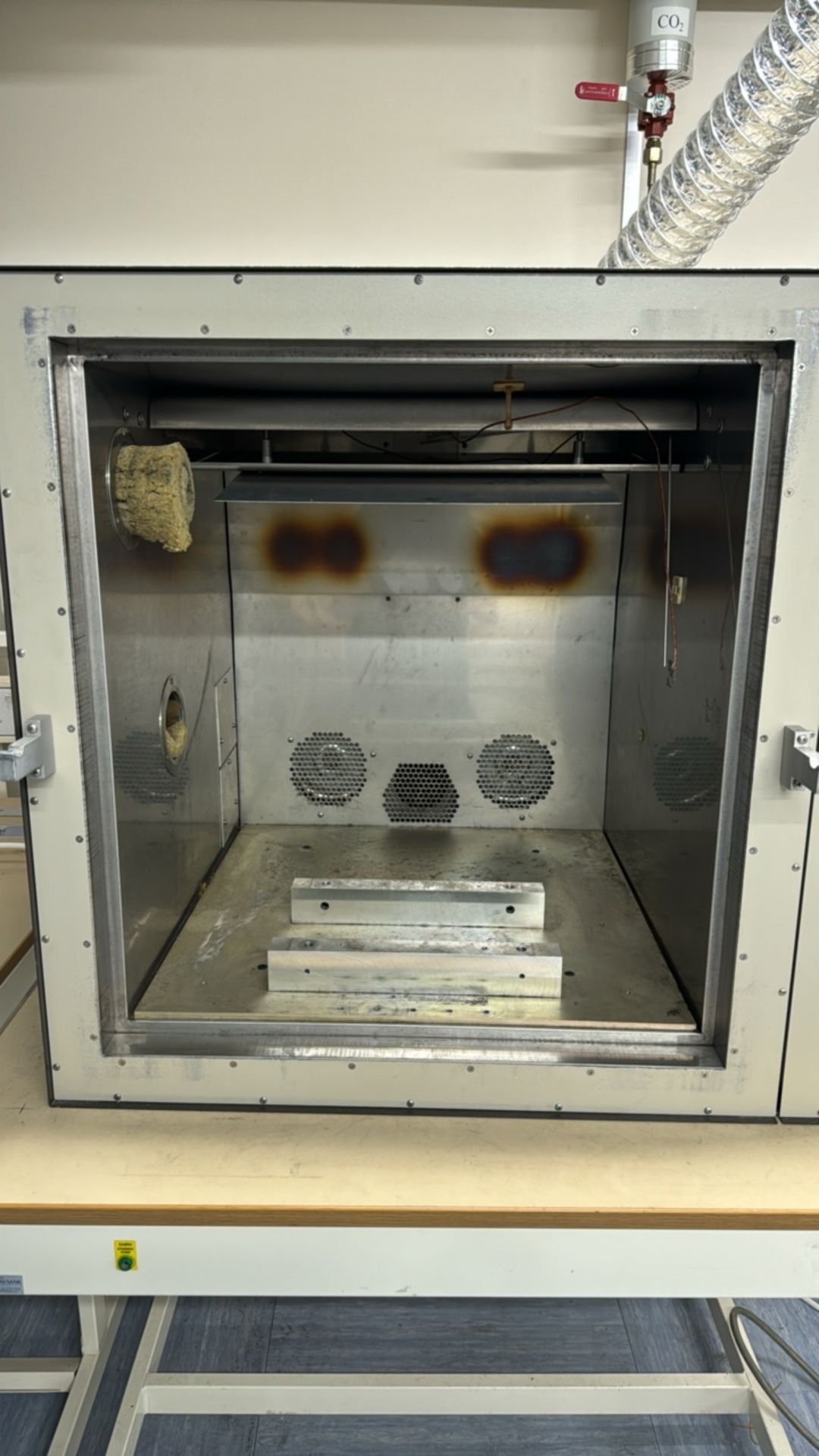 Sun Systems Temperature Test Chamber - Image 5 of 6