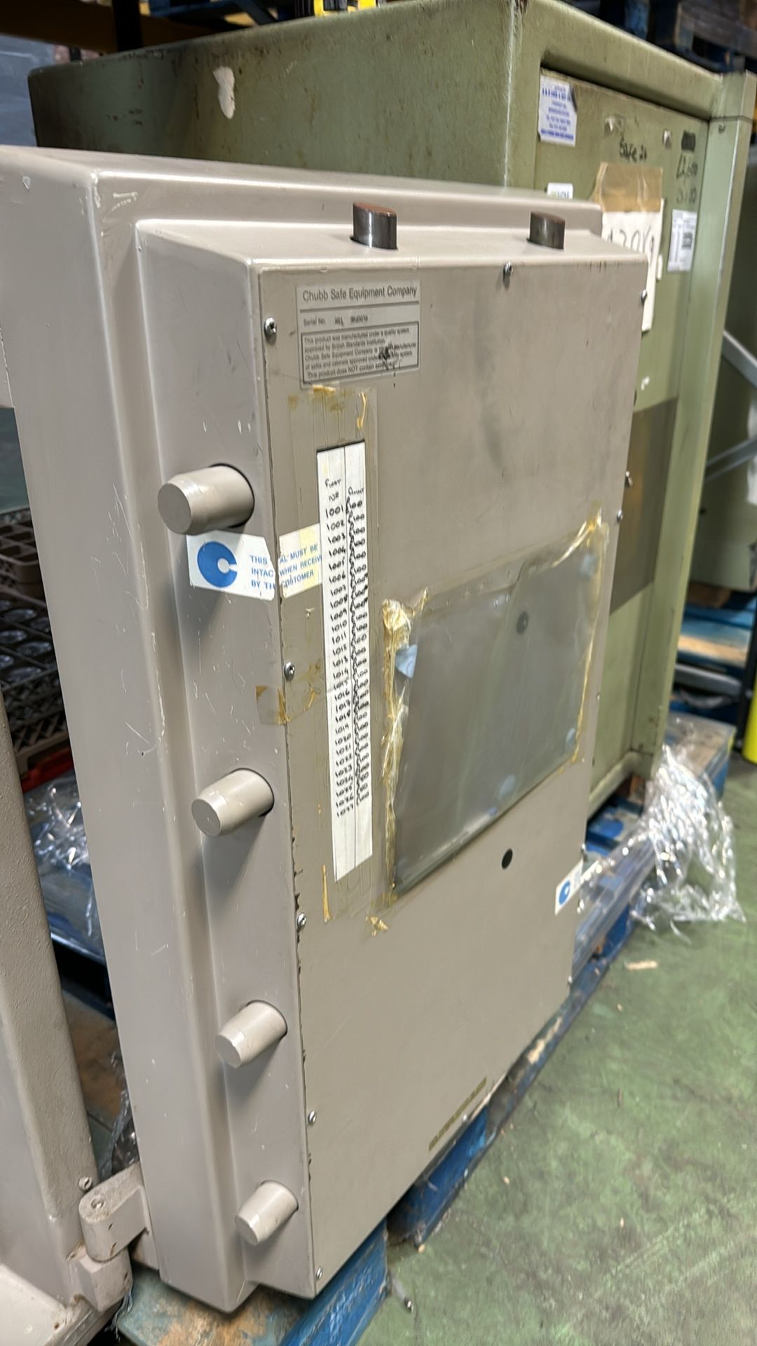 CHUBB Commercial Safe - Image 6 of 9
