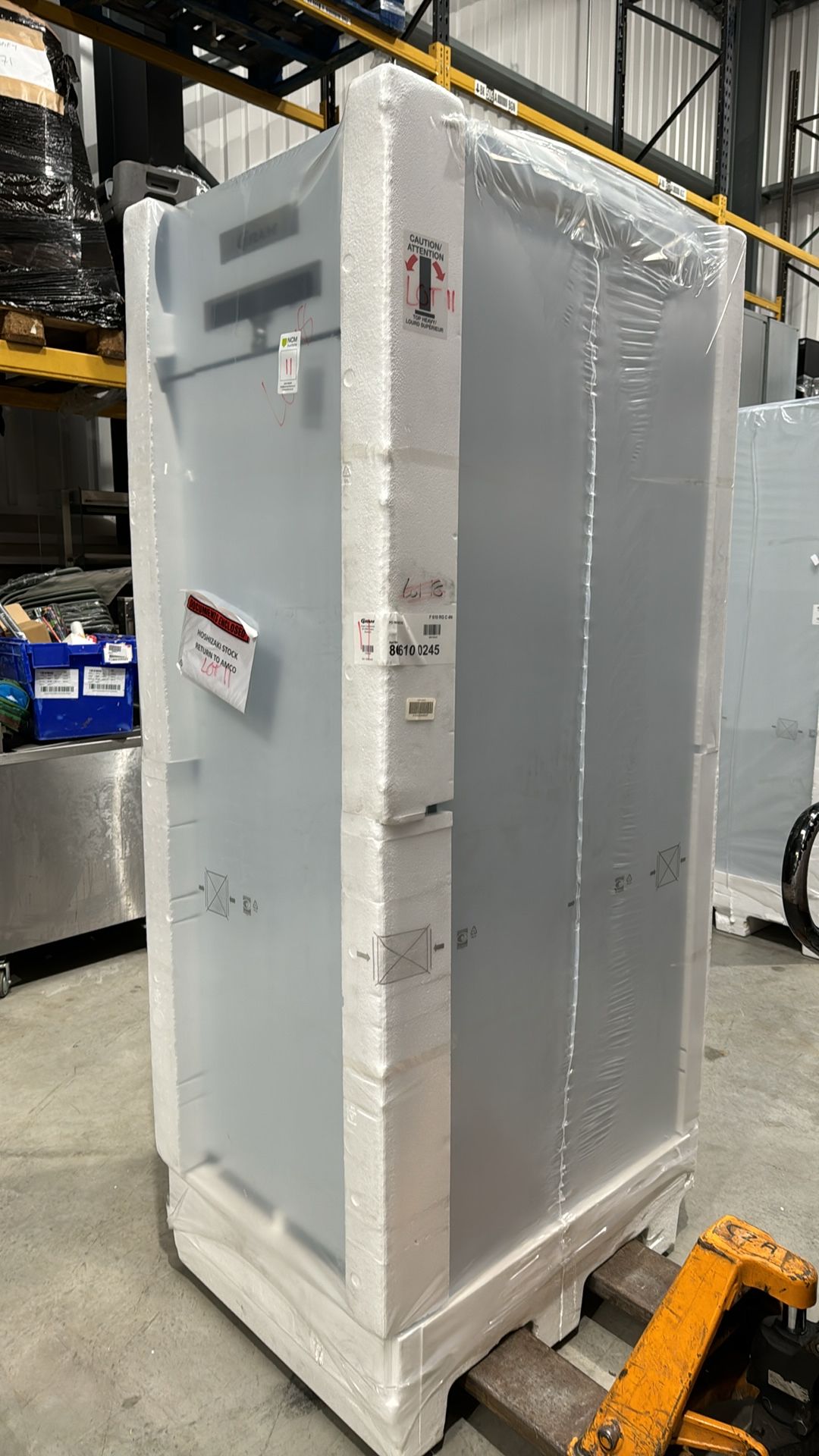 F 610 RG C 4N Freezer - Image 2 of 6