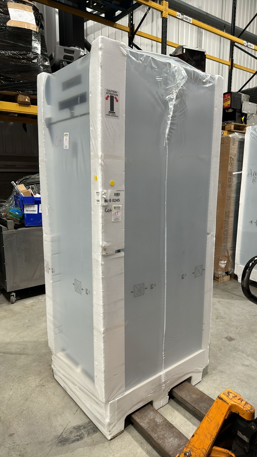 F 610 RG C 4N Freezer - Image 3 of 6