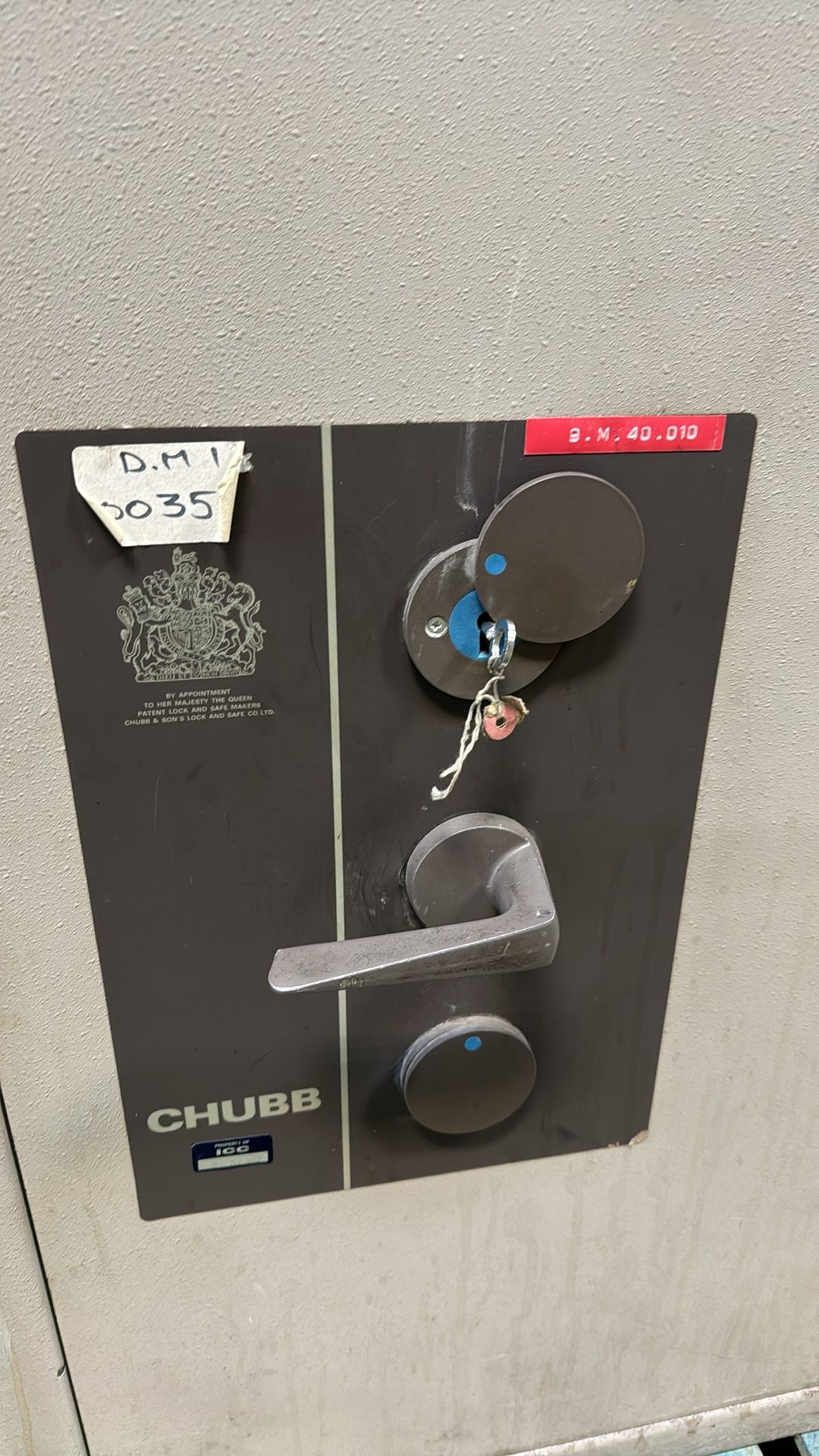 CHUBB Commercial Safe - Image 9 of 9