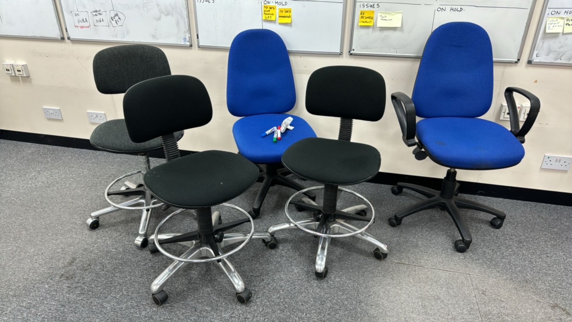 Mobile Office Chairs x5 - Image 2 of 4