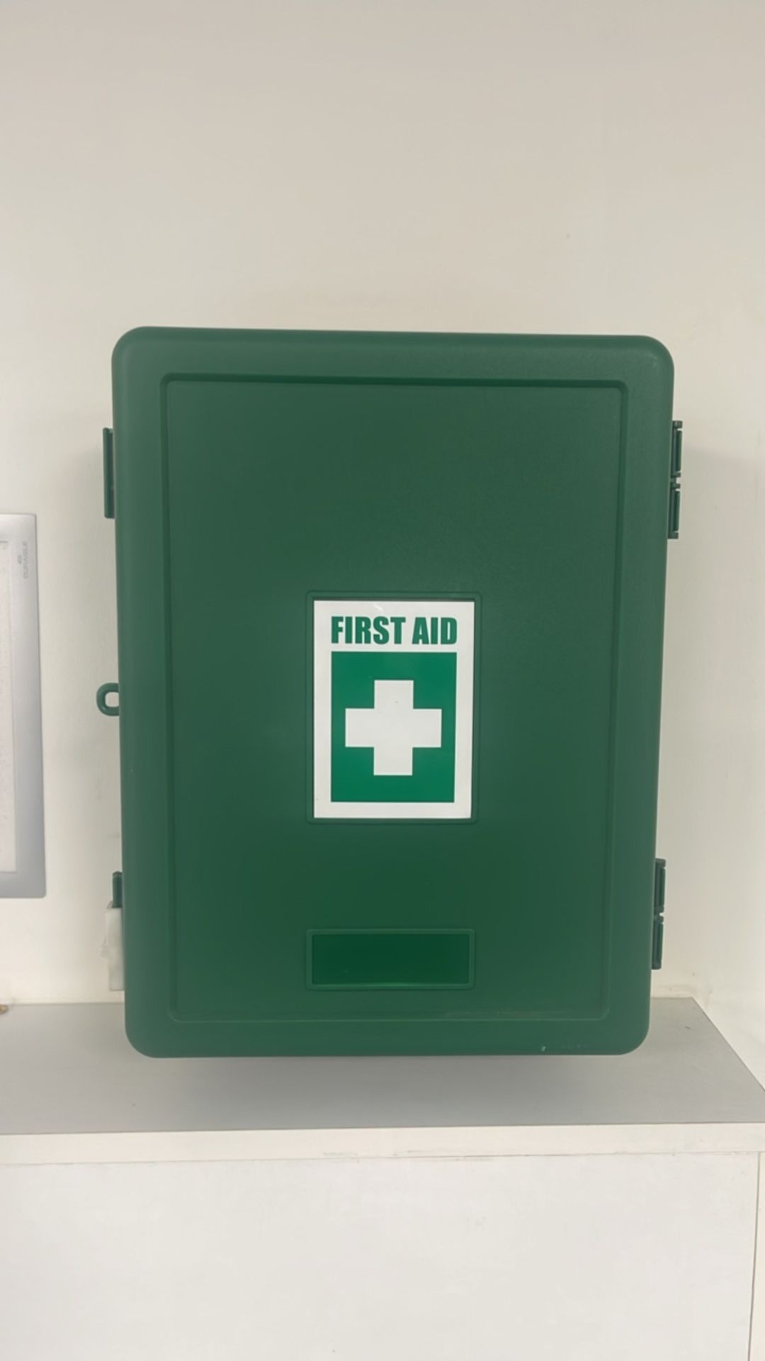 First Aid / Eye Wash Station - Image 2 of 5