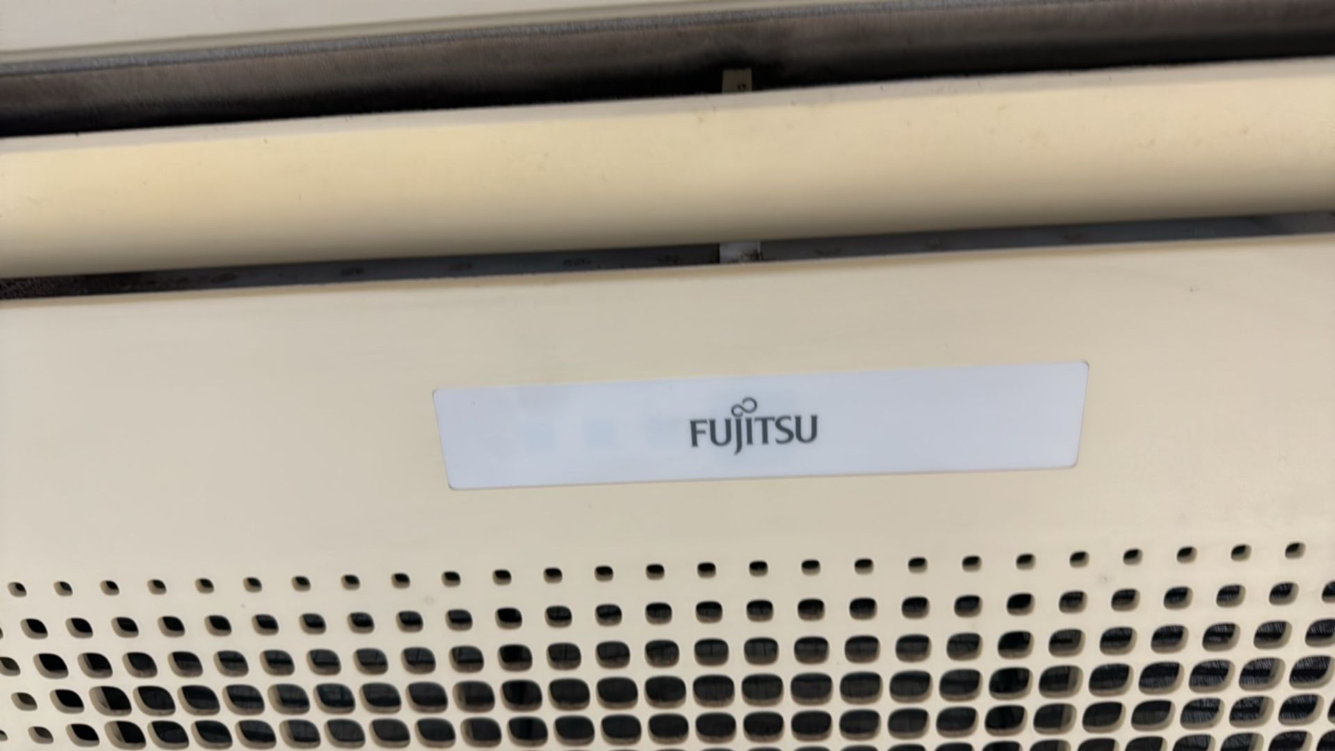 Fujitsu Air Conditioning Ceiling Cassette - Image 2 of 2