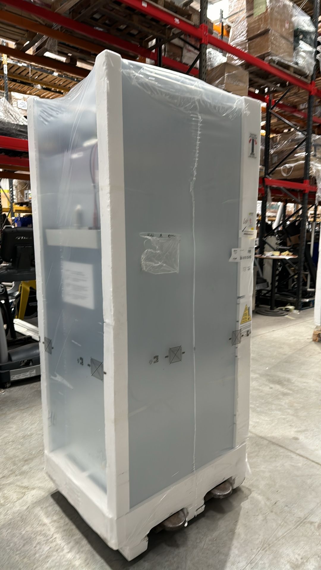 F 610 RG C 4N Freezer - Image 4 of 7