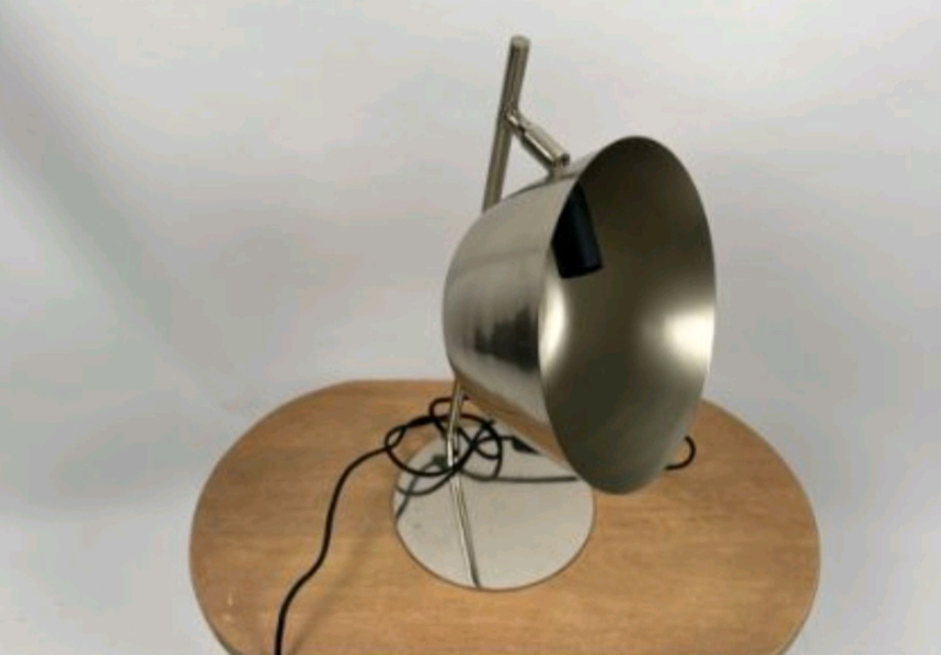 Amara Silver Metal Table Lamp - Image 4 of 4