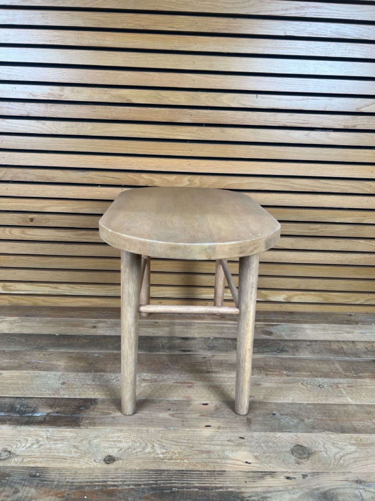 Wood Oval Top Side Table - Bild 2 aus 5