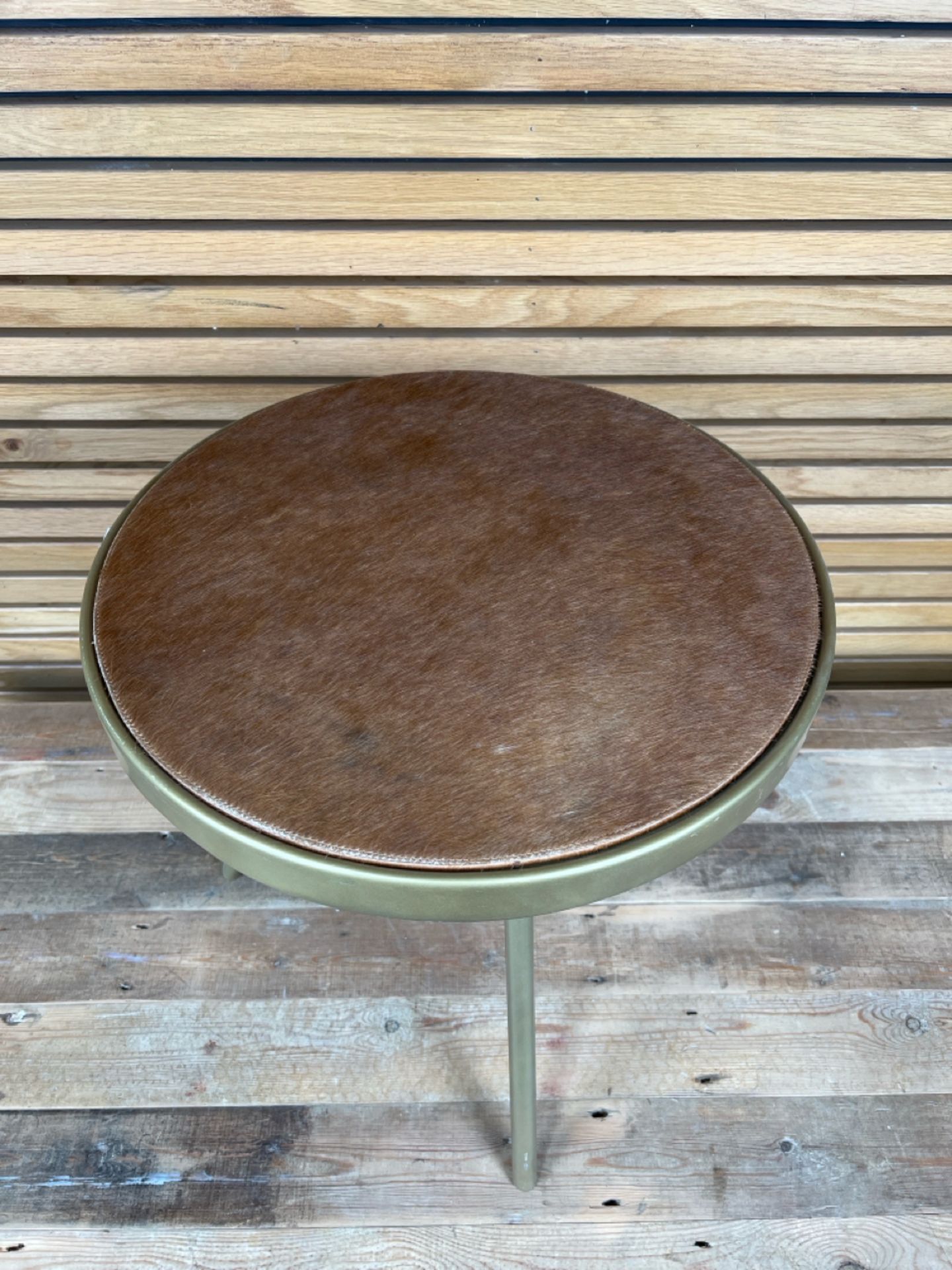 AMARA Circular Side Table Brown Fur Top Gold - Image 2 of 2