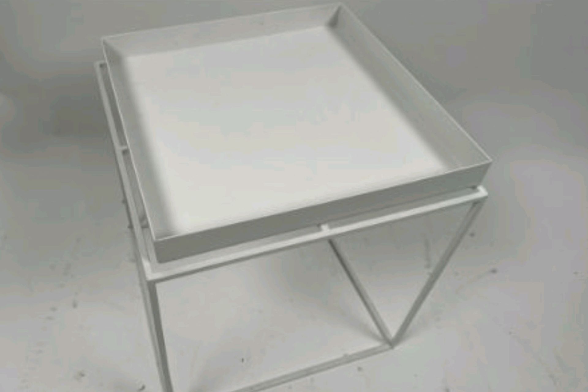 White Square Frame Display Table - Image 3 of 3