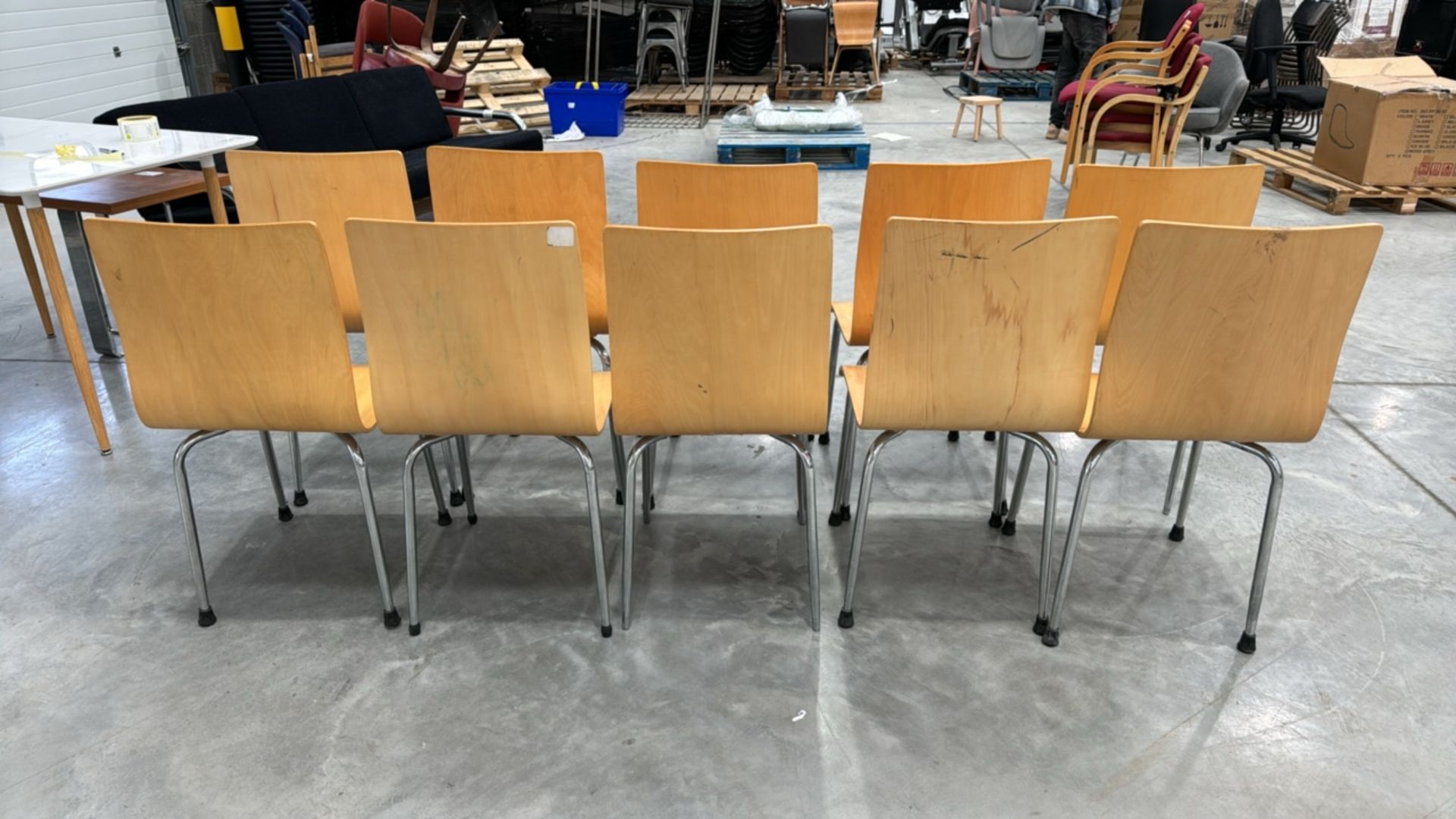 Wooden Chairs With Metal Frame x10 - Bild 4 aus 4