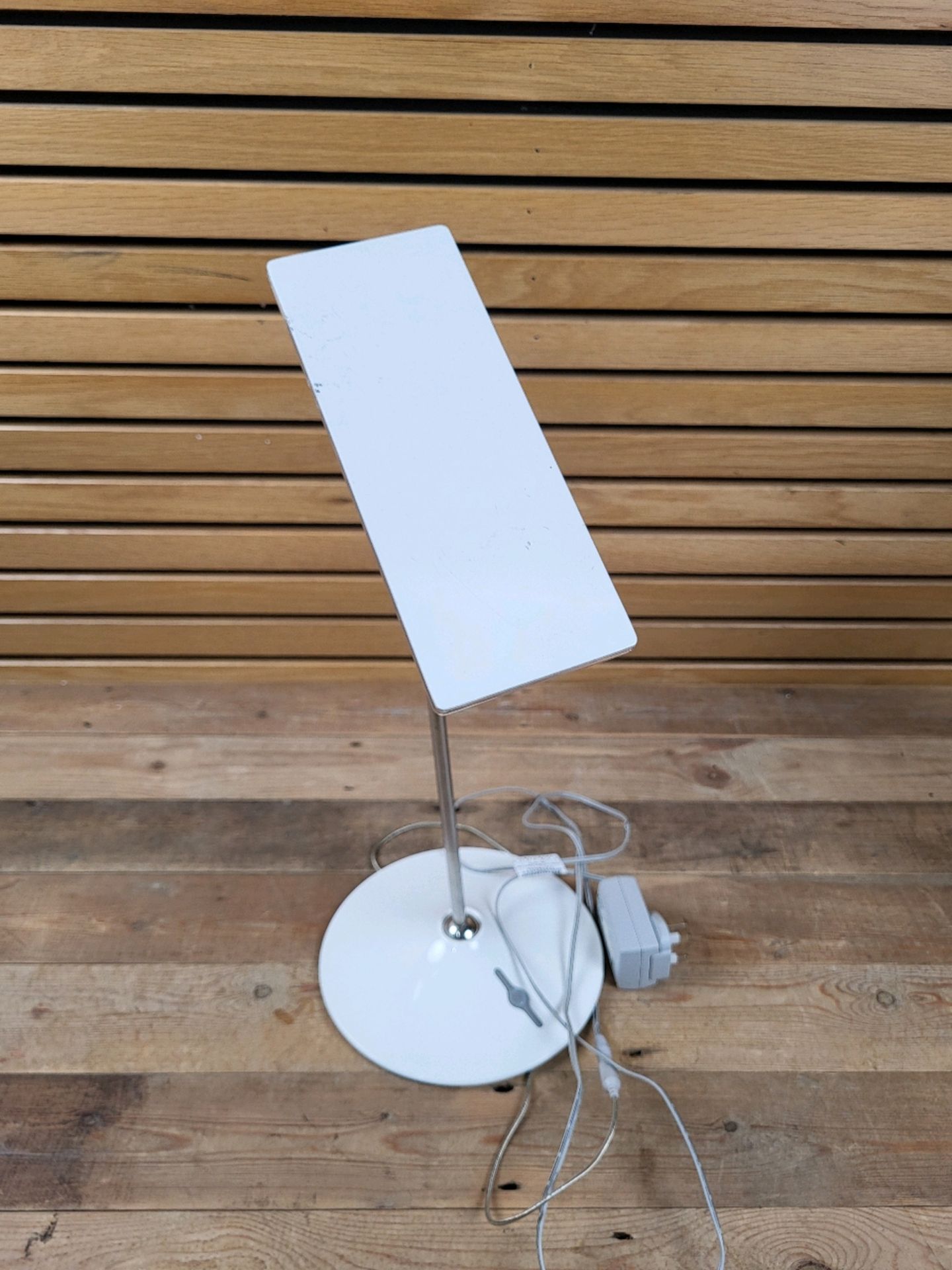 Humanscale Horizon LED Desk Task Light - Image 3 of 3