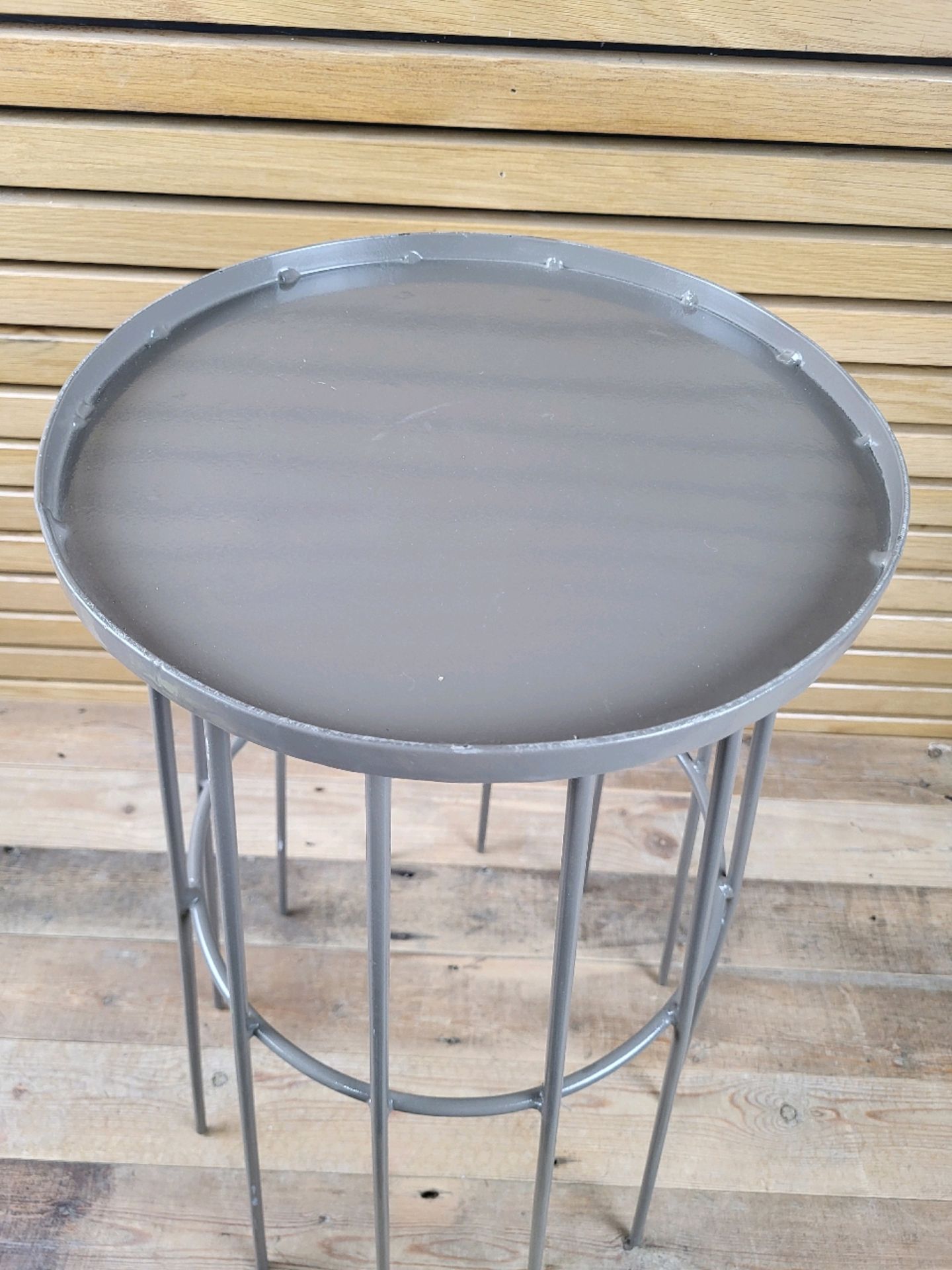 Metal Plant Pot Stand - Image 3 of 3