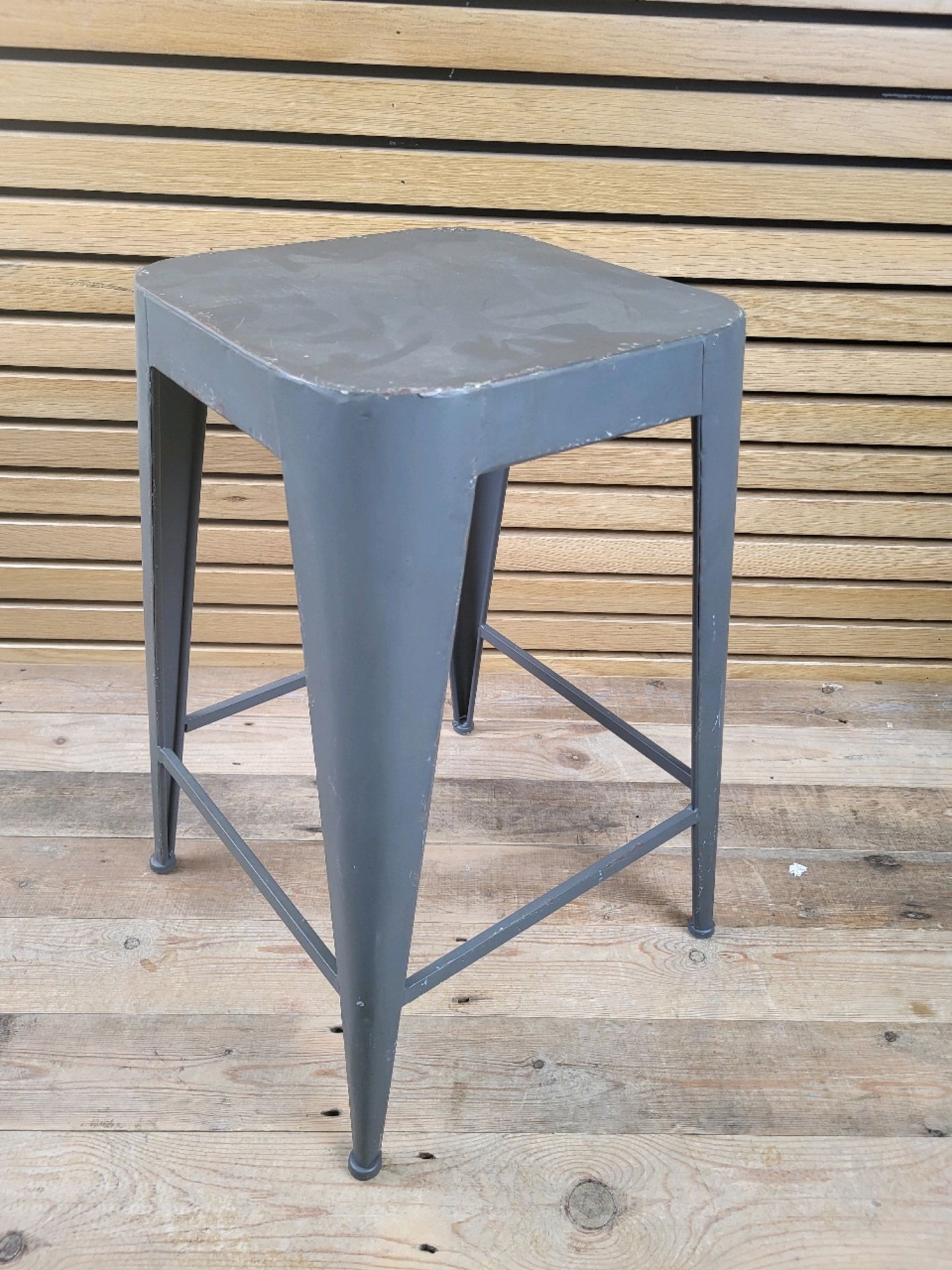 Amara small Metal Stool - Image 2 of 2