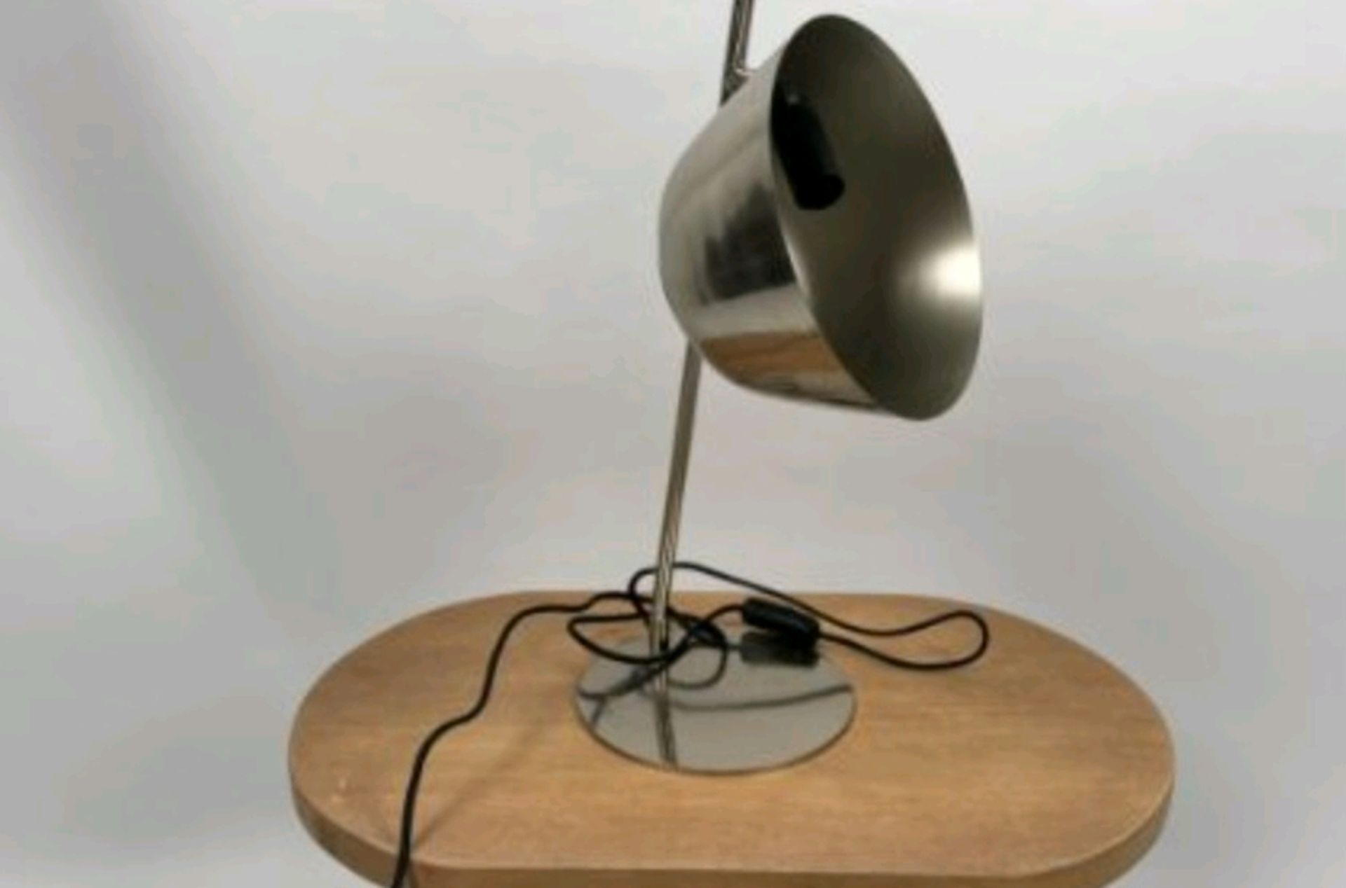 Amara Silver Metal Table Lamp - Image 2 of 4