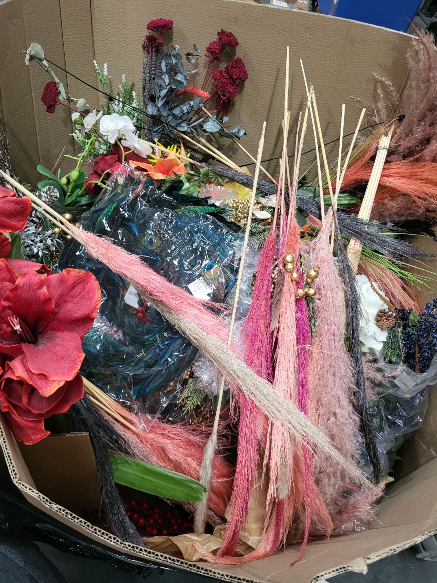 Assorted Pallets Of Artificial Flowers & Plant Pots - Image 3 of 4