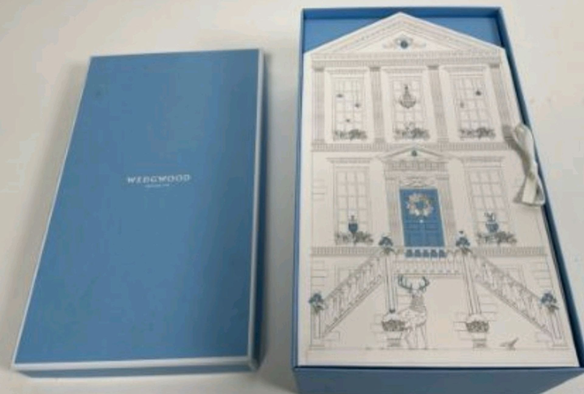 Wedgwood Fine Bone China Christmas Advent CalendarIncludes 24 Doors