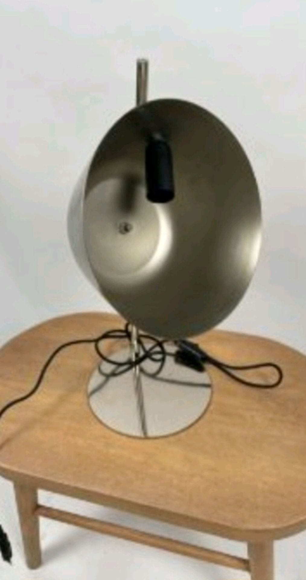 Amara Silver Metal Table Lamp - Image 3 of 4