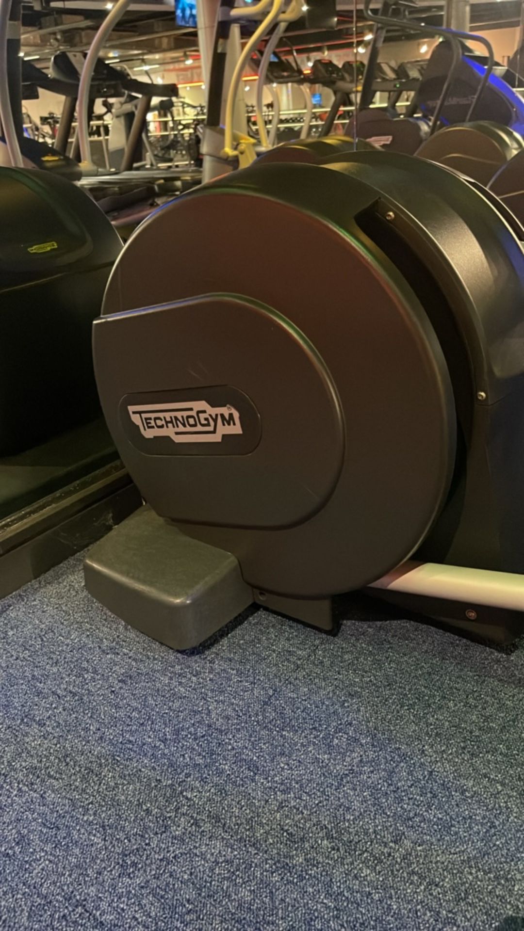 Technogym Synchro X Trainer - Image 2 of 8