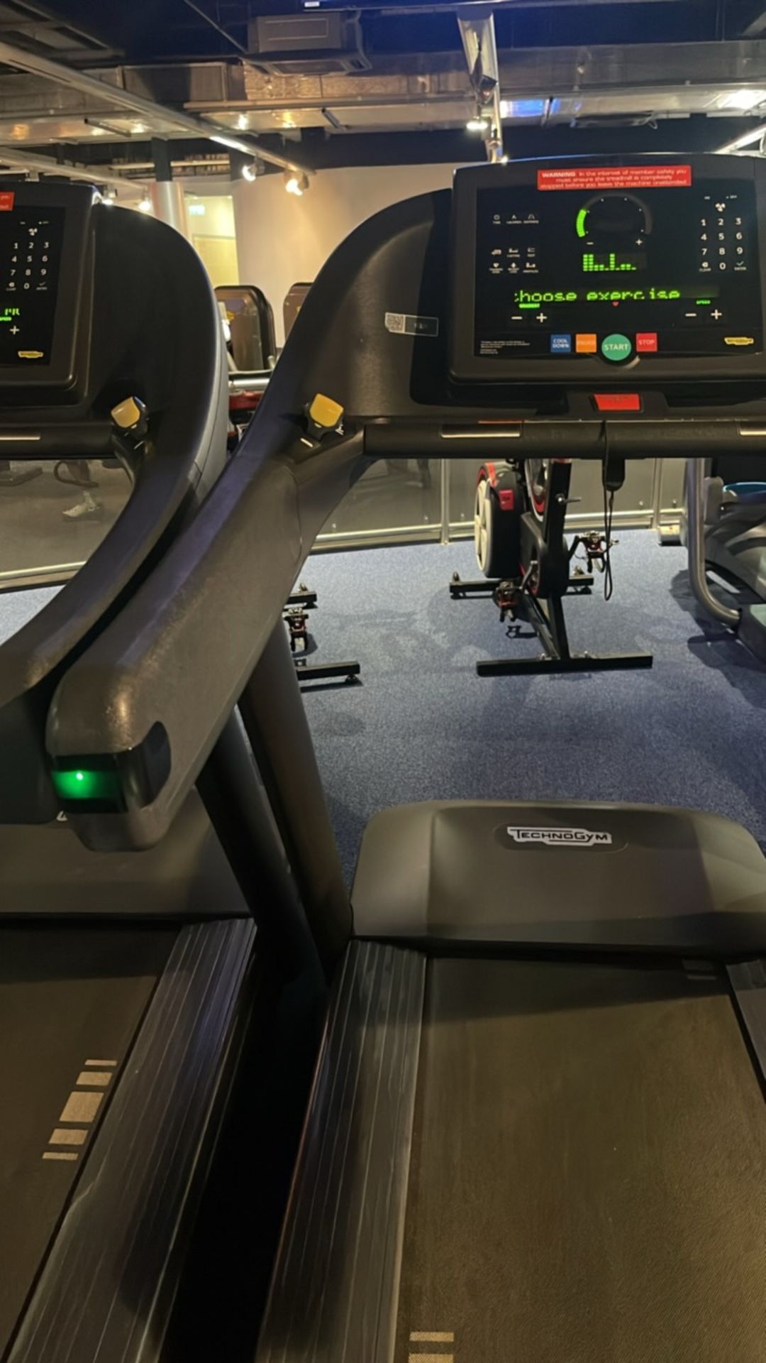 Technogym Treadmill 1000 - Image 8 of 9