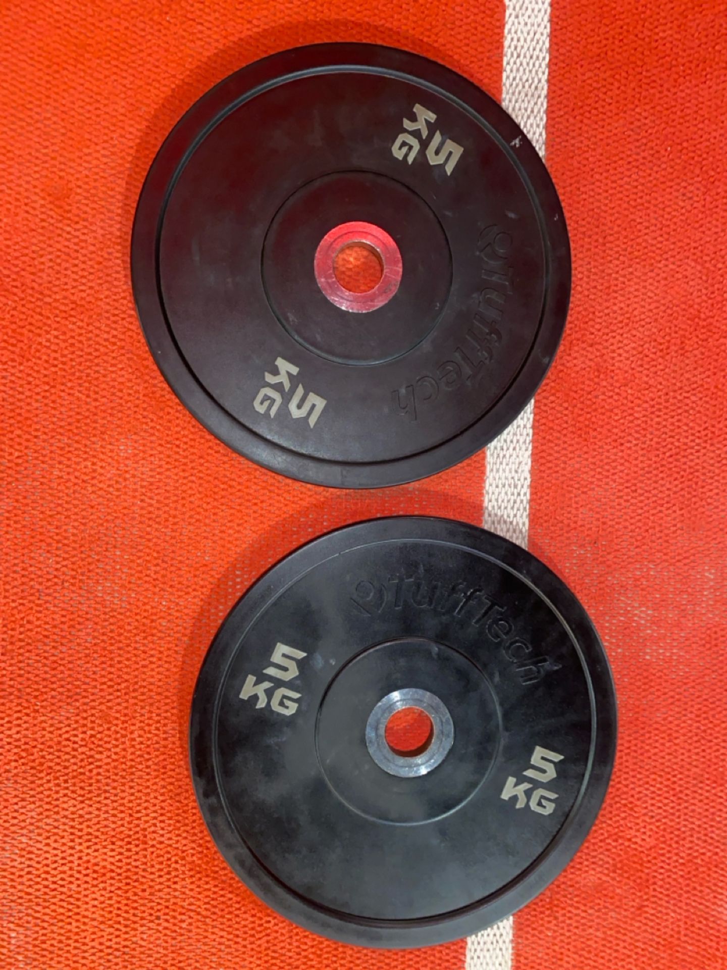 Bumper Plate 2 x 5kg - Image 2 of 3