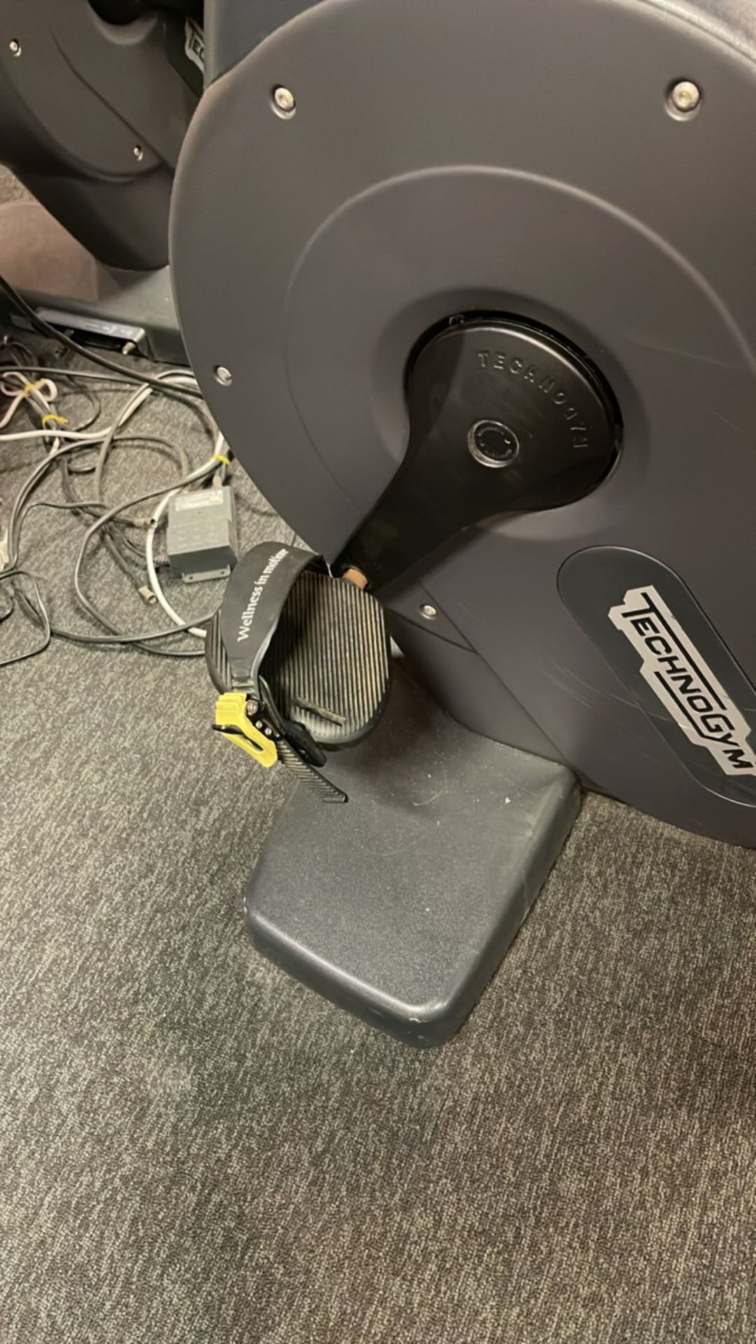 Technogym Recumbant Bike - Image 7 of 8