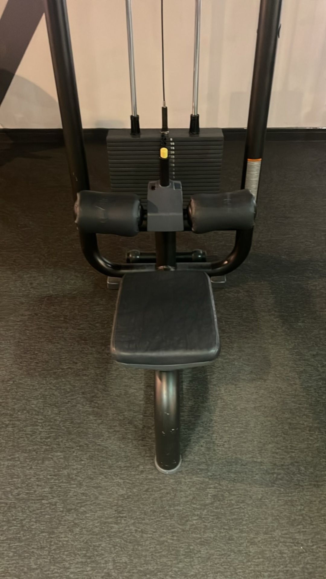 Technogym Lateral Pulldown - Image 3 of 8
