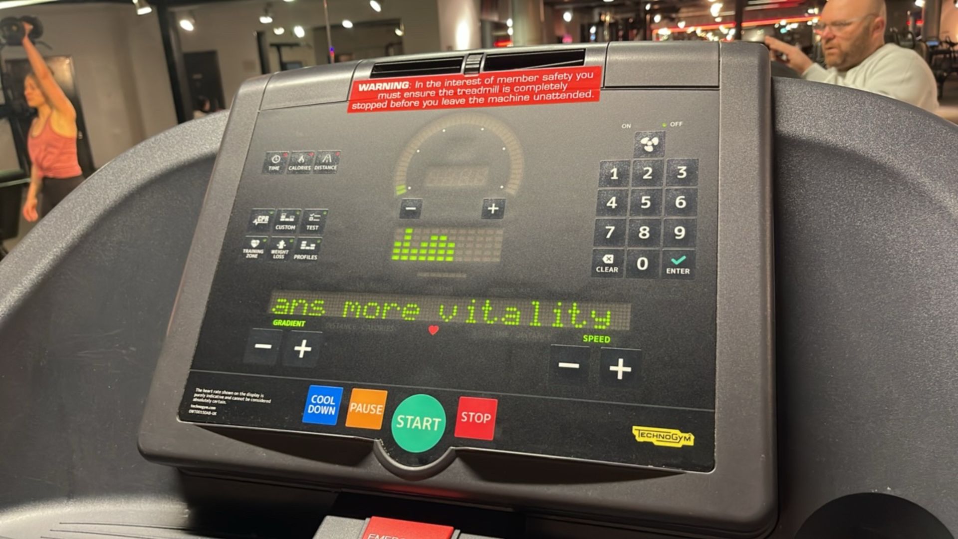 Technogym Treadmill 1000 - Image 2 of 8