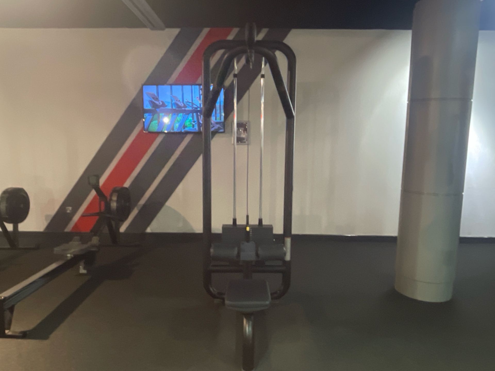 Technogym Lateral Pulldown