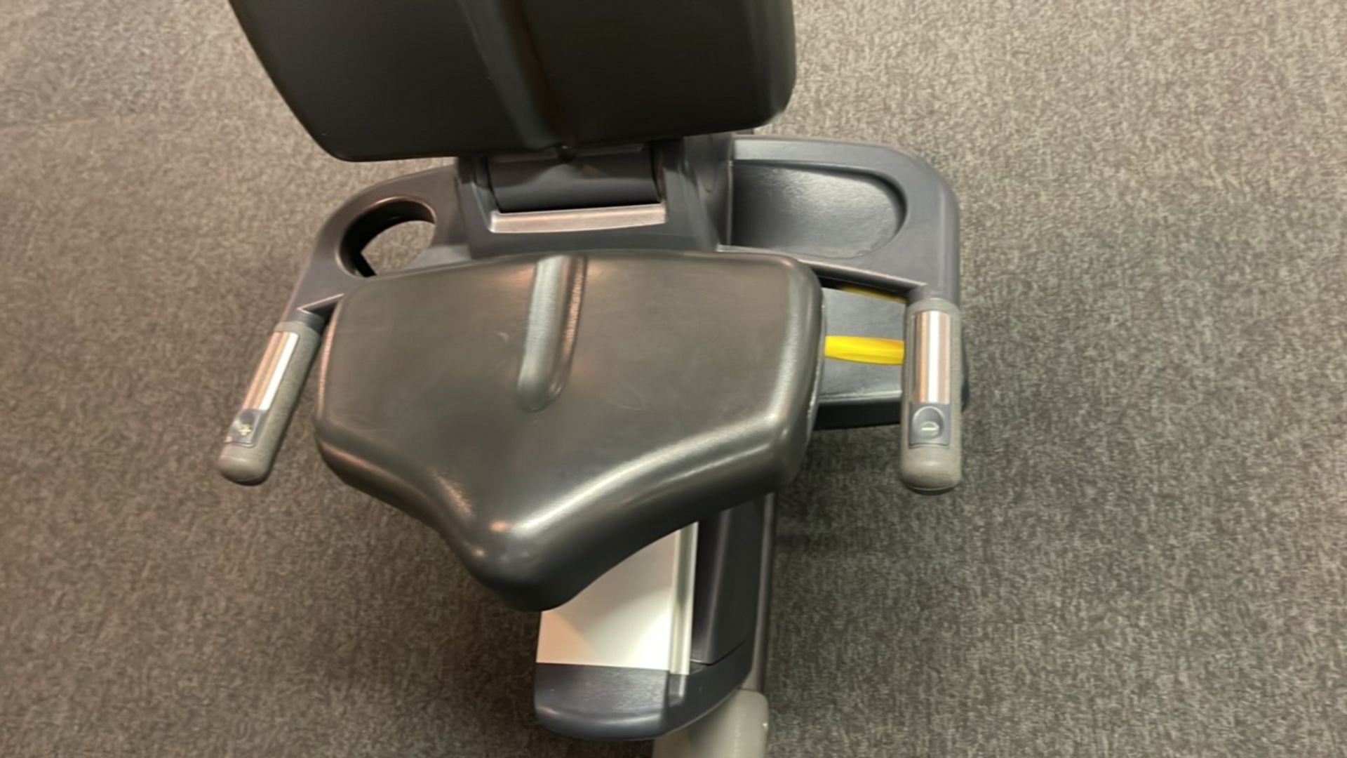 Technogym Recumbant Bike - Image 6 of 8