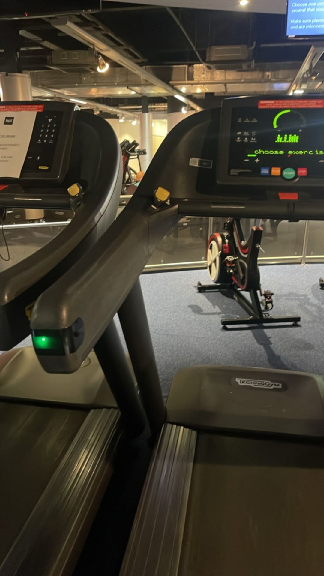 Technogym Treadmill 1000 - Image 5 of 8